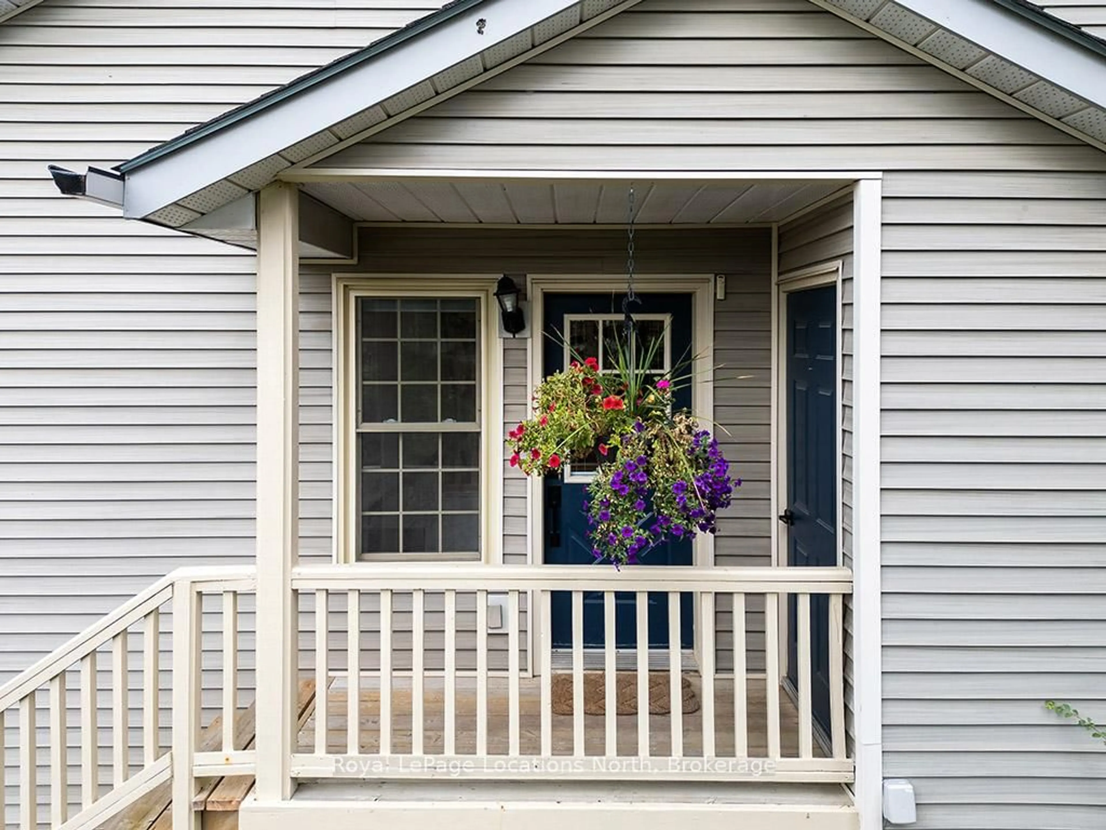 Home with vinyl exterior material, street for 150 VICTORIA St #159, Blue Mountains Ontario N0H 2P0
