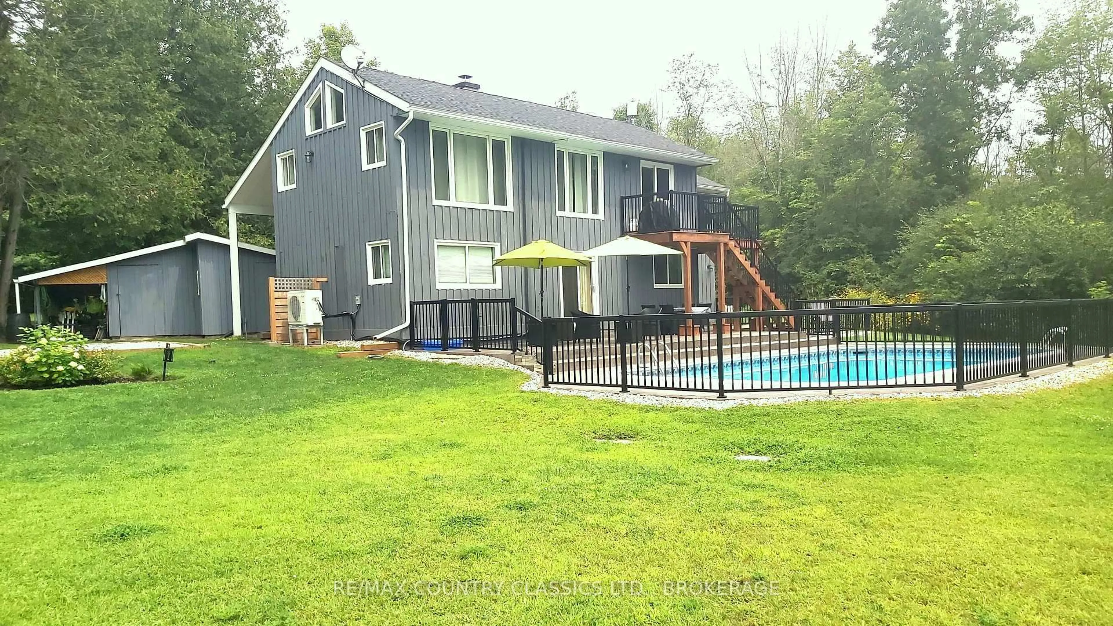 Pool for 1729 BATHURST UPPER 5TH N/A, Perth Ontario K7H 3C9