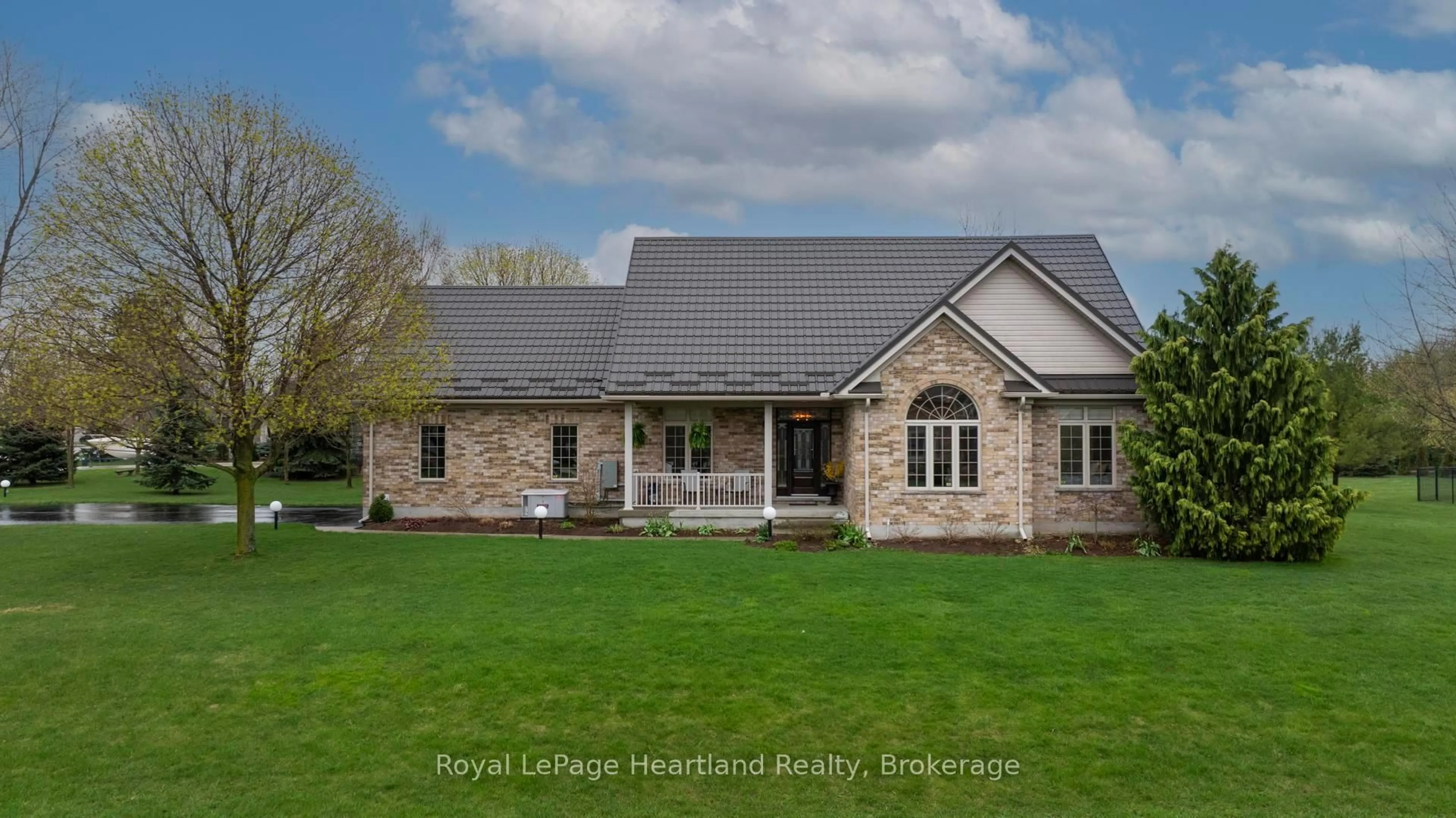 Home with brick exterior material, building for 81187 Pfrimmer Rd, Ashfield-Colborne-Wawanosh Ontario N7A 3Y1