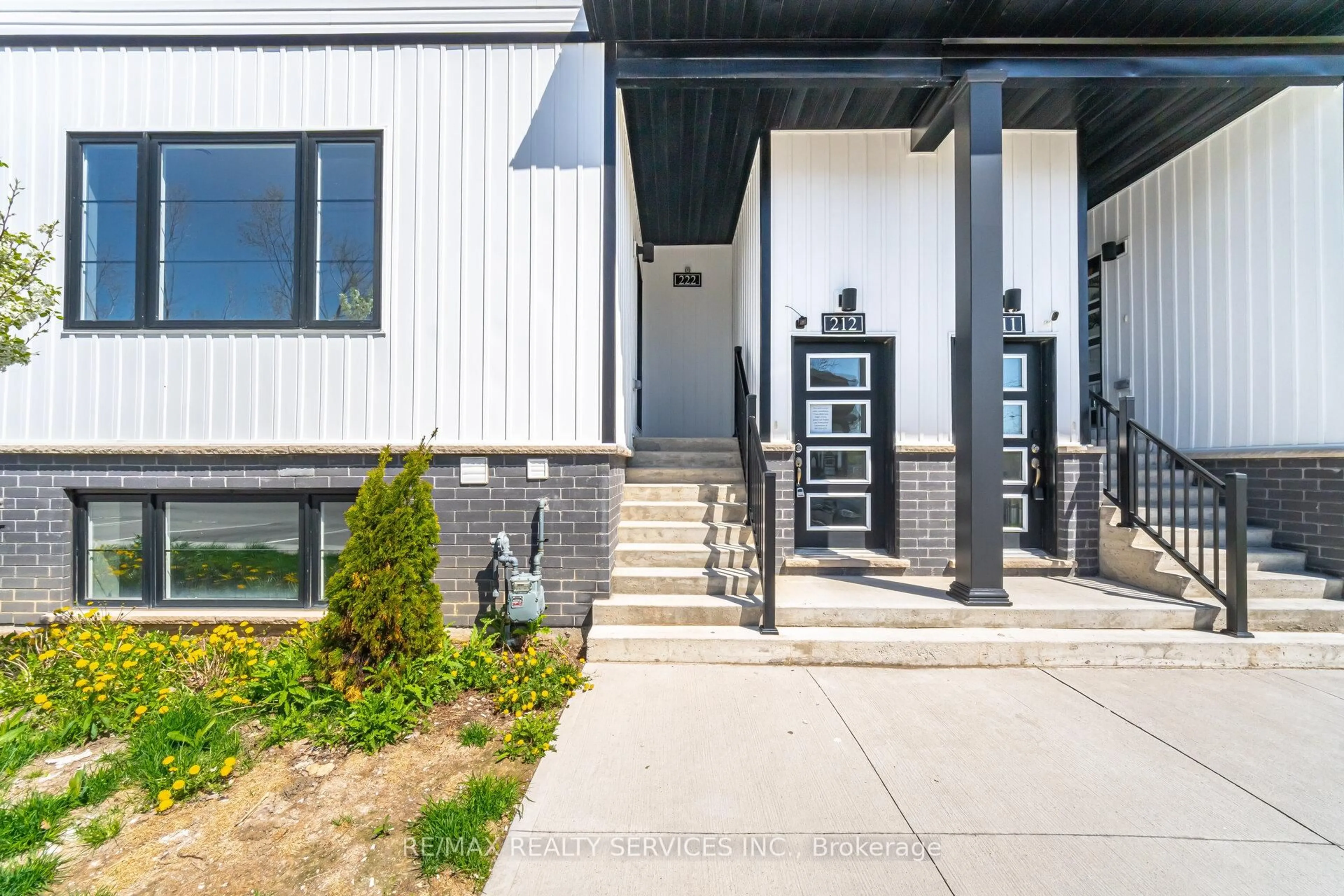 Unknown for 4263 Fourth Ave #222, Niagara Falls Ontario L2E 0C2