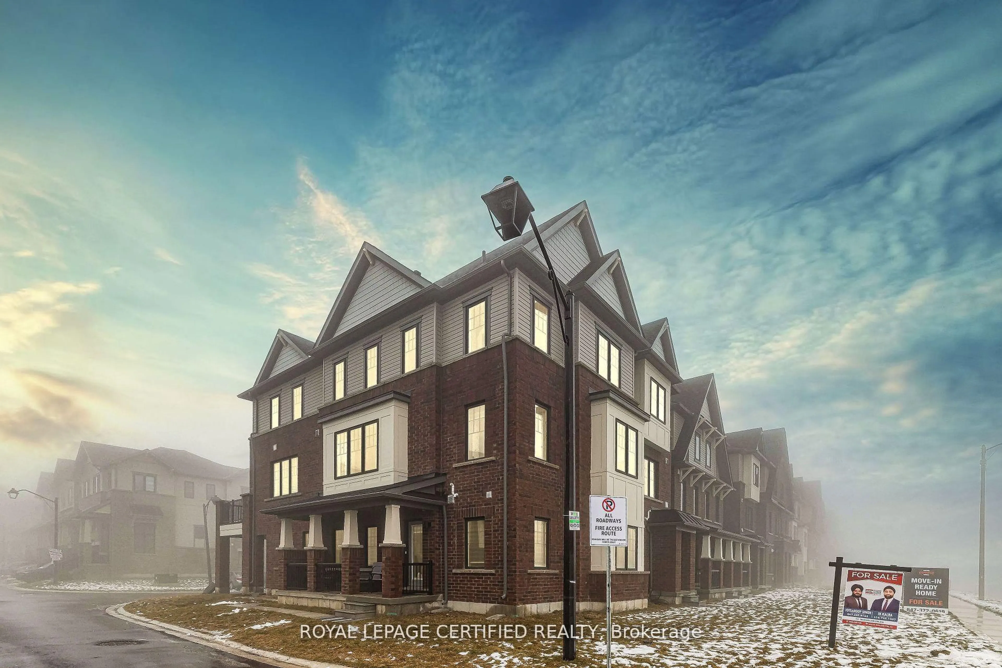Blurry image for 185 Bedrock Dr #16, Hamilton Ontario L8J 0M5