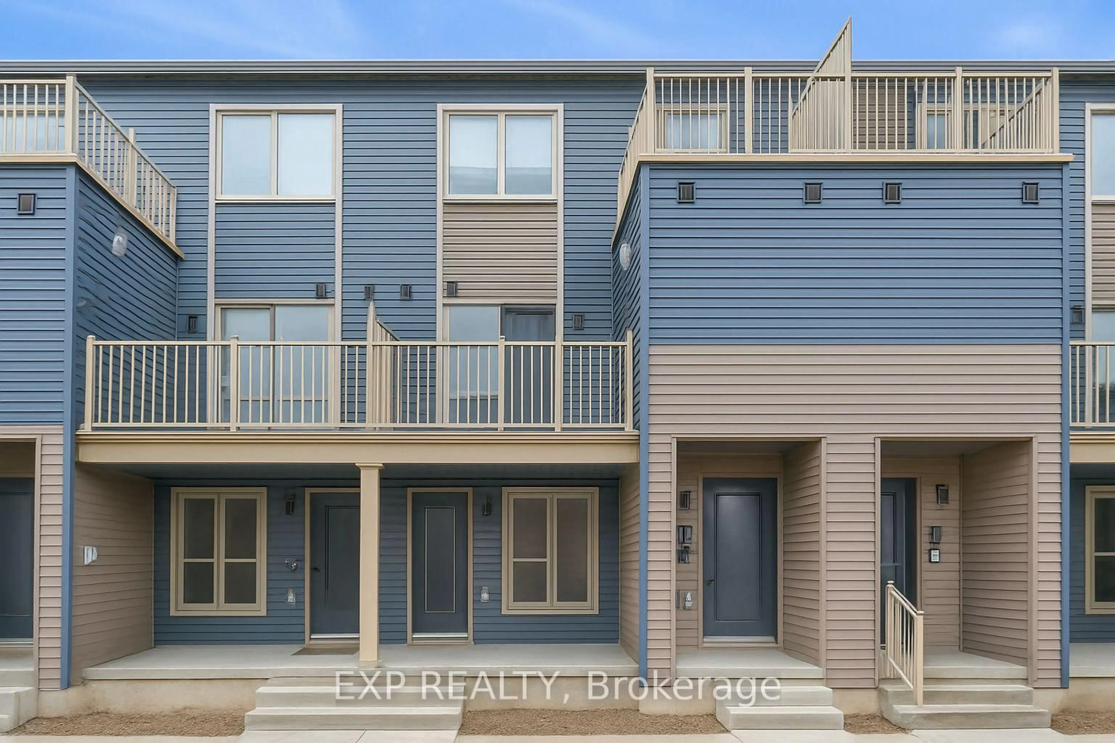 Home with vinyl exterior material, street for 221 David Lewis Private, Ottawa Ontario K4A 5S7