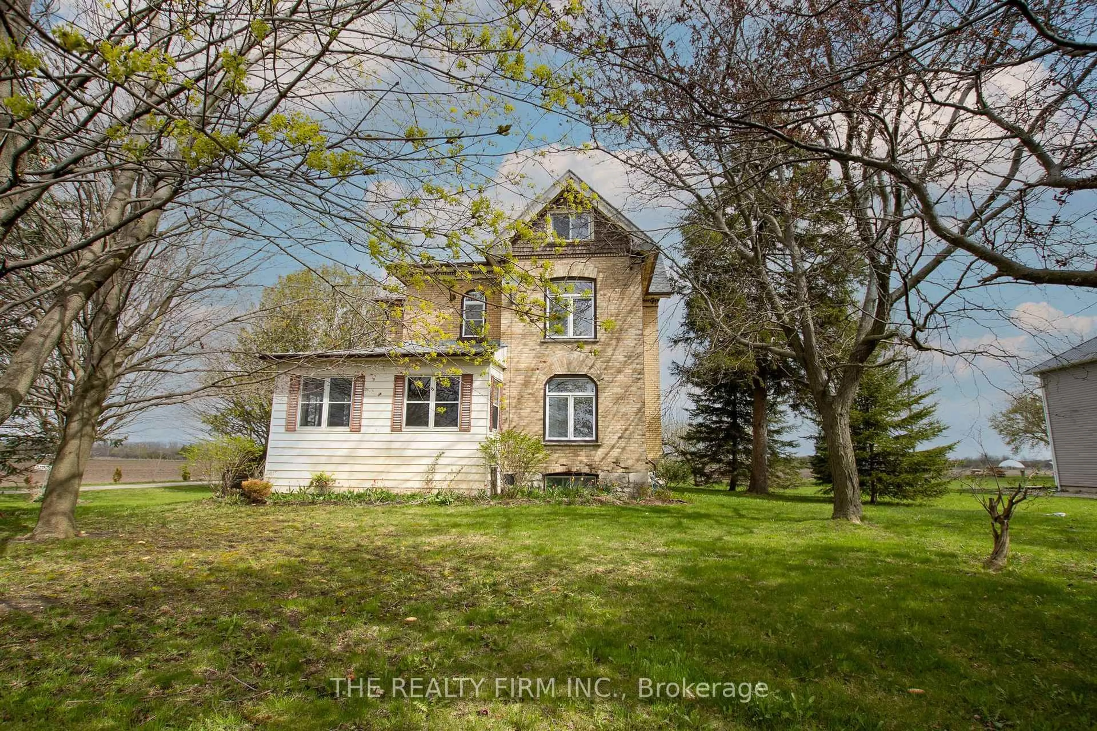 A pic from outside/outdoor area/front of a property/back of a property/a pic from drone, street for 45004 Talbot Line, Central Elgin Ontario N5P 3S7
