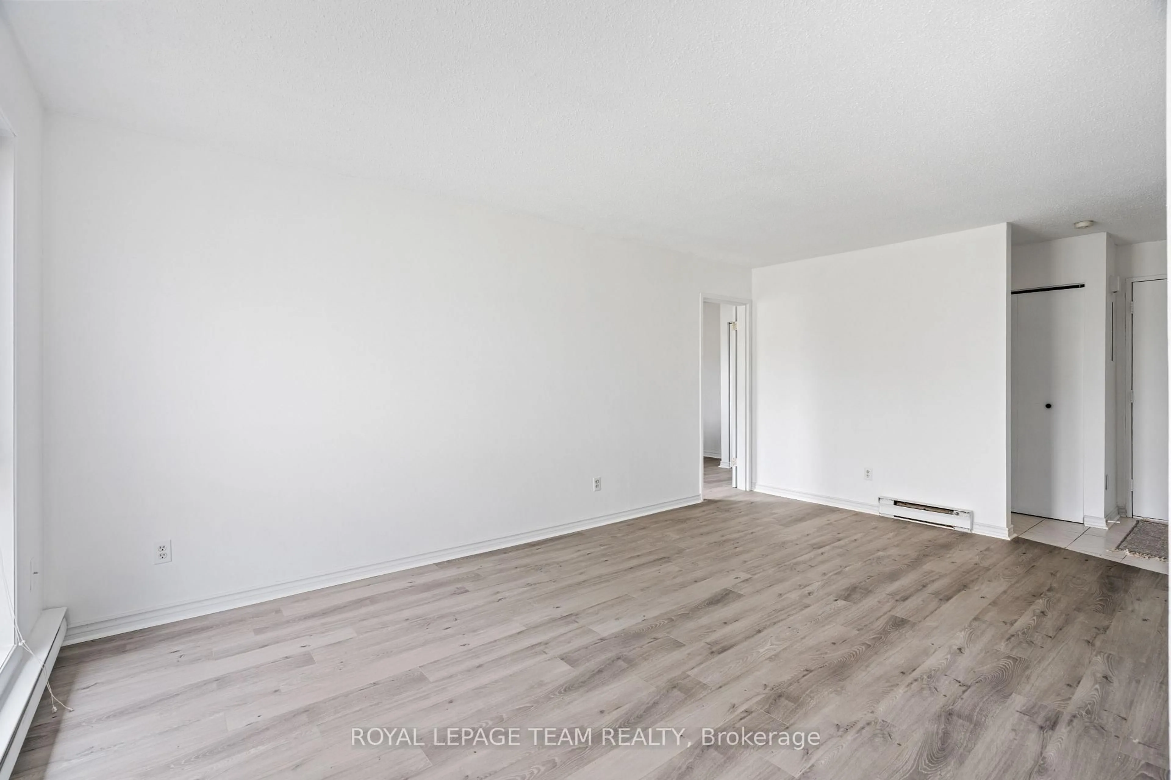 A pic of a room for 1958 Jasmine Cres #40J, Ottawa Ontario K1J 7W1