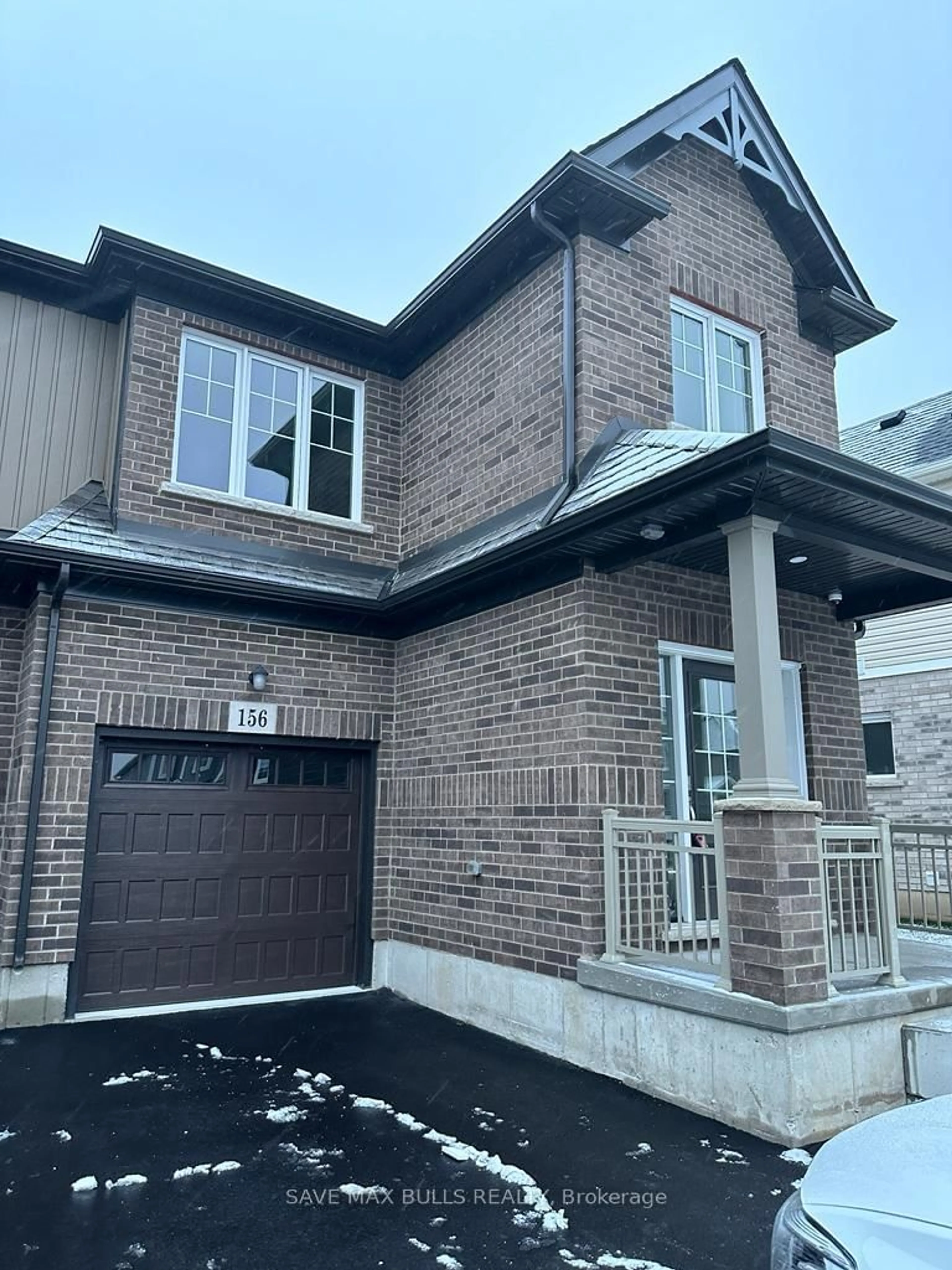 Home with brick exterior material, street for 156 Bur Oak Dr, Thorold Ontario L6V 0L7