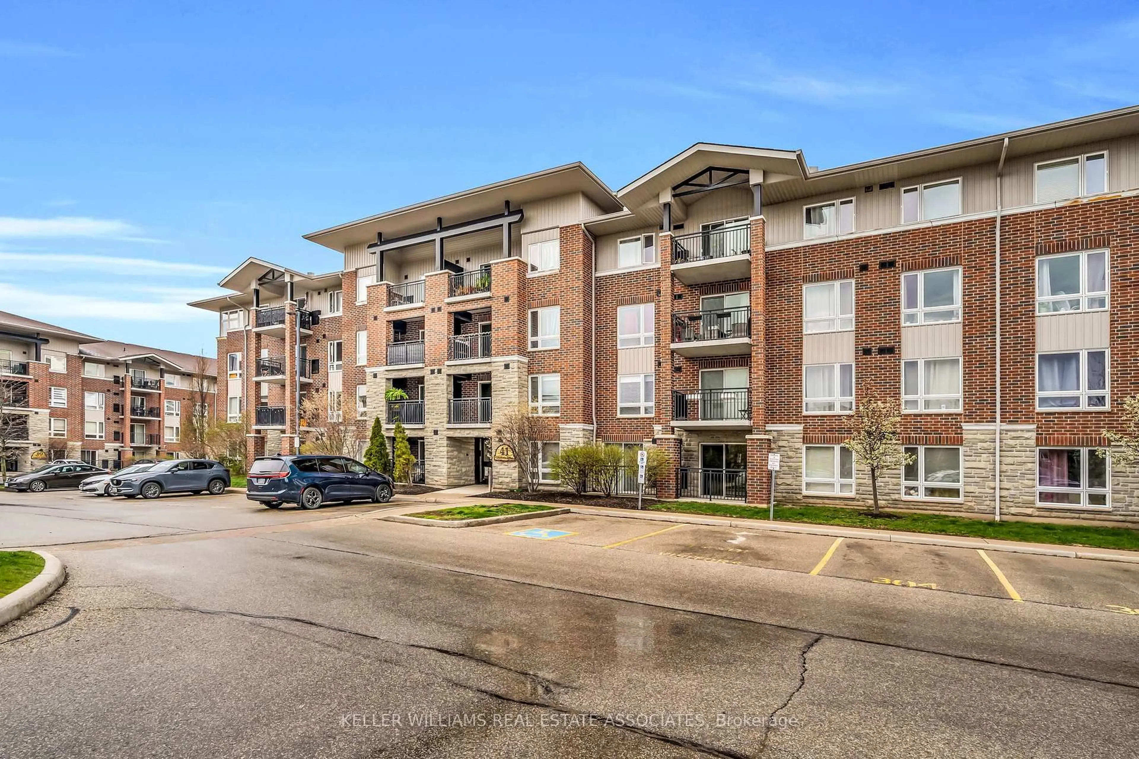 Unknown for 41 Goodwin Dr #401, Guelph Ontario N1L 0E5
