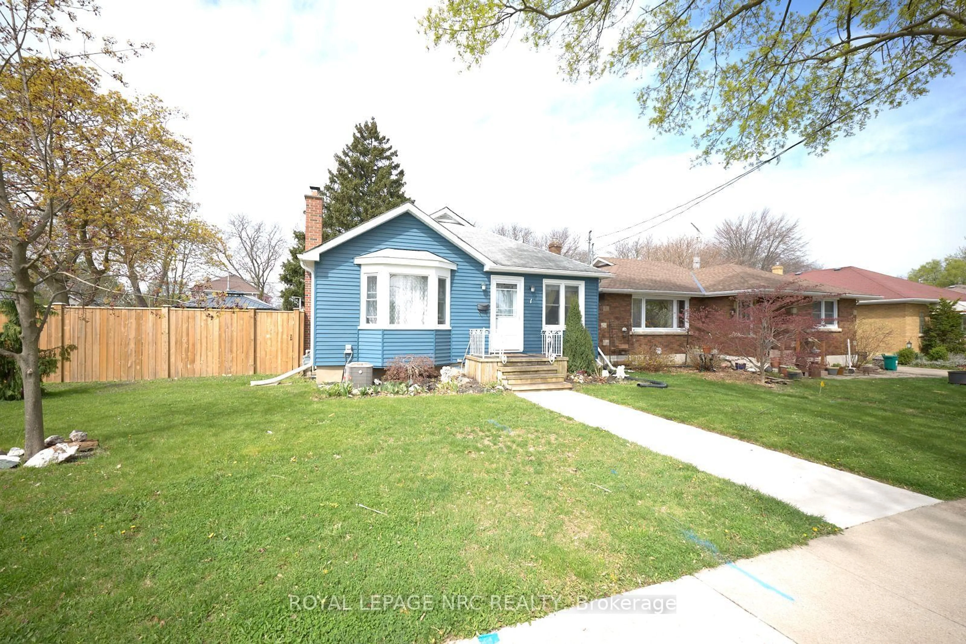 Home with brick exterior material, street for 1 Thorndale Ave, St. Catharines Ontario L2R 6A2