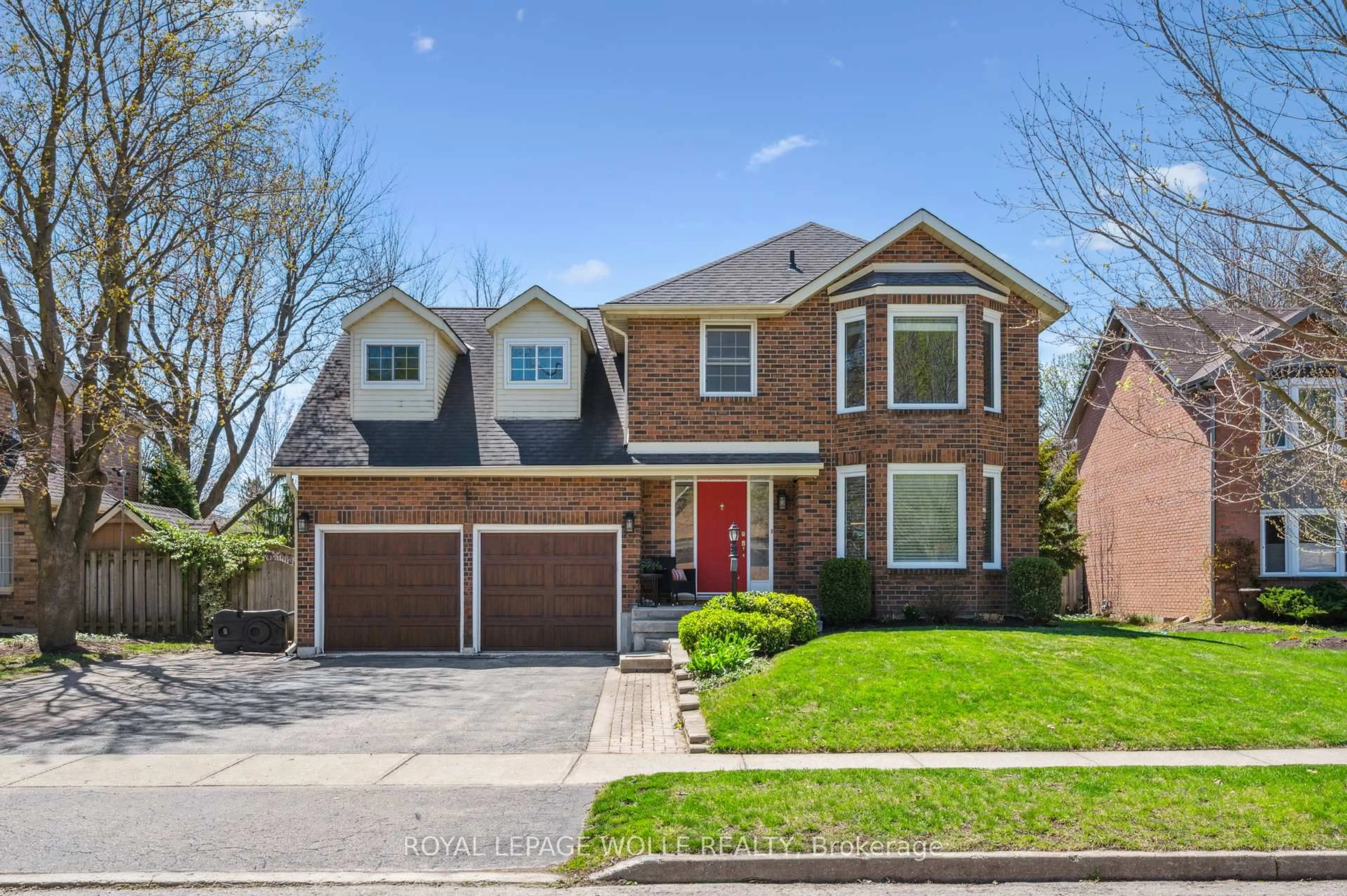 Home with brick exterior material, street for 591 Deer Run Dr, Waterloo Ontario N2K 3H7