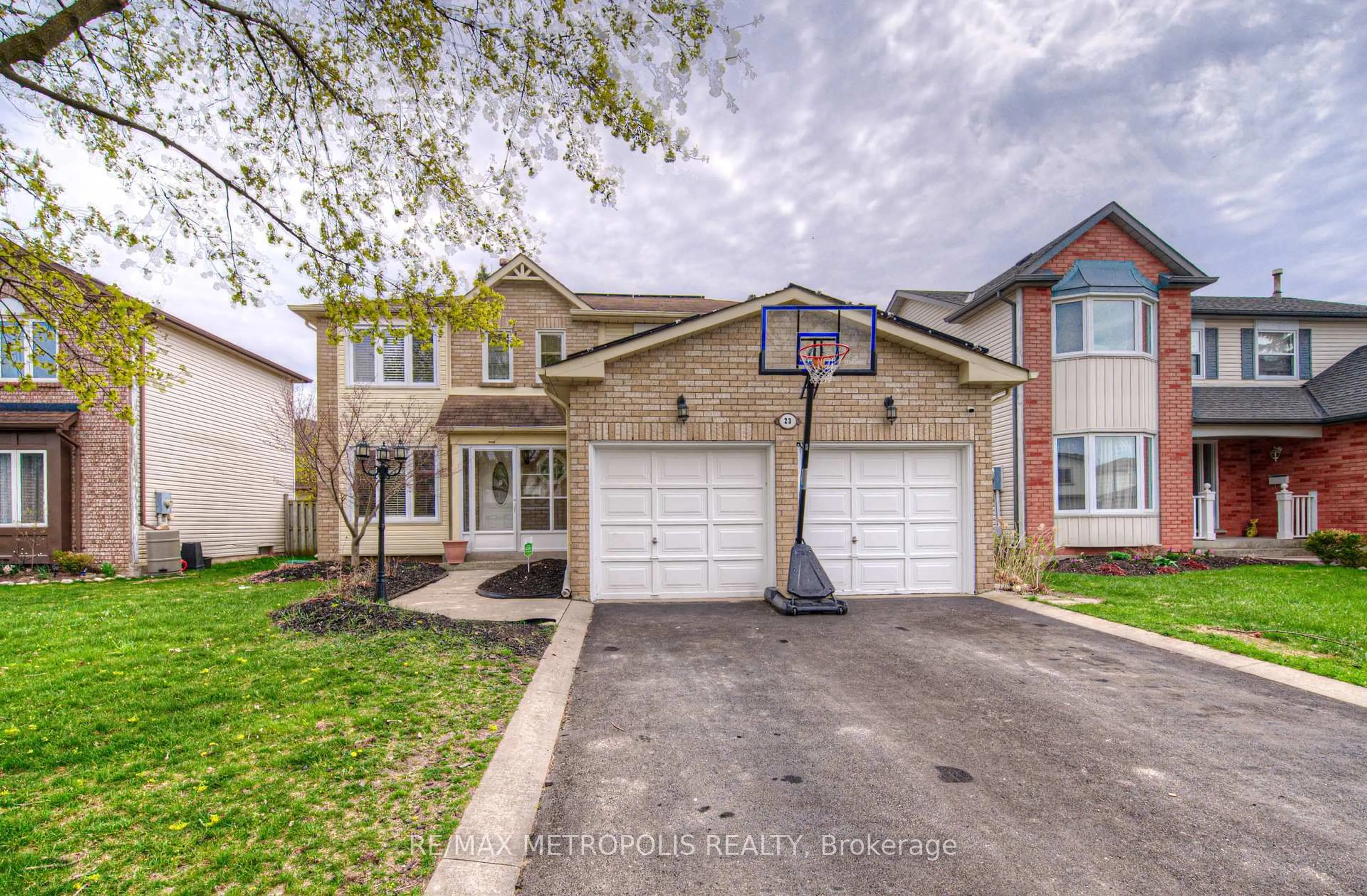 Home with brick exterior material, street for 23 Glenvalley Dr, Cambridge Ontario N1T 1P3
