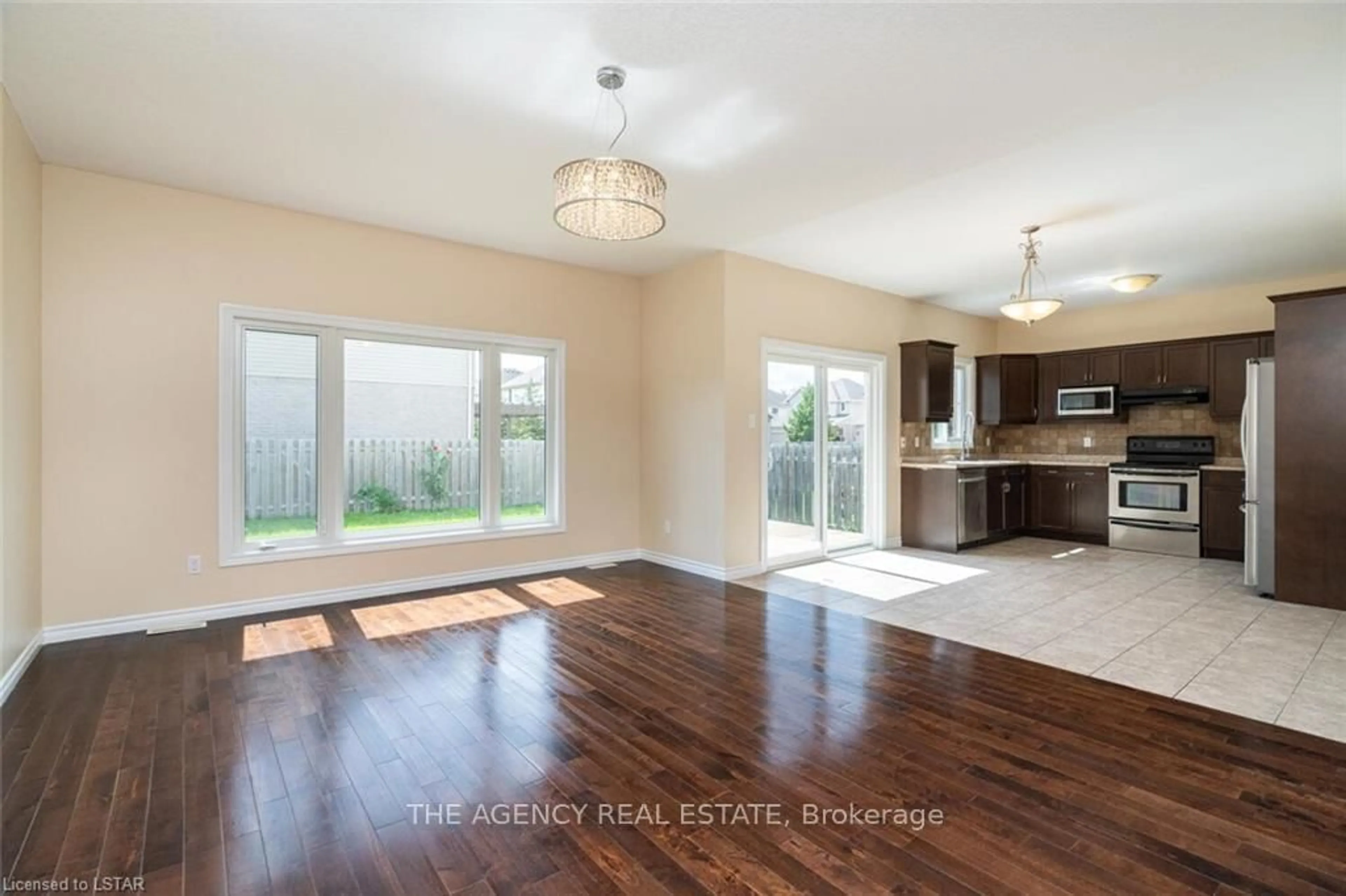 Open concept kitchen, unknown for 960 Bitterbush Cres #30, London North Ontario N6H 0G1