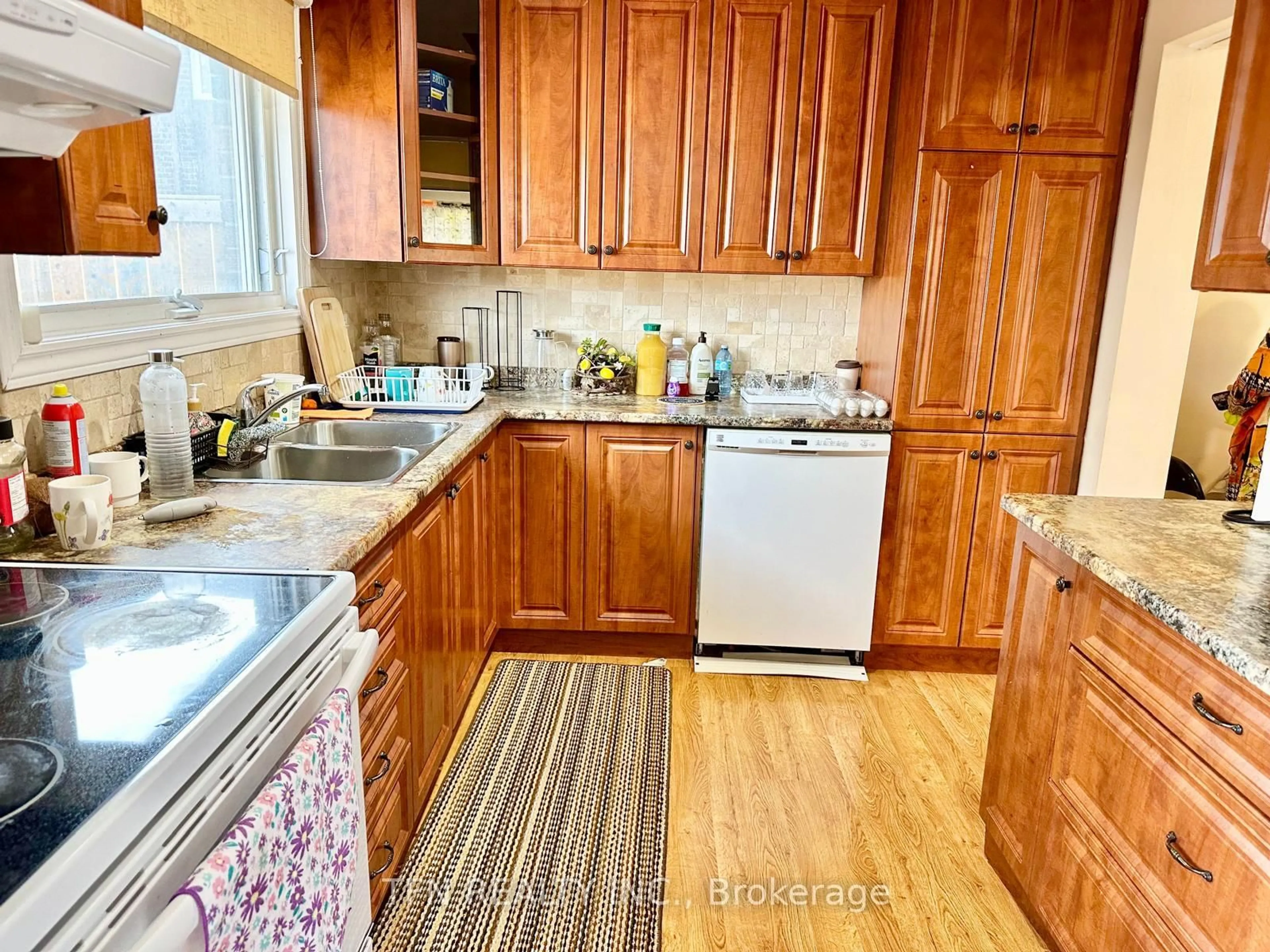 Standard kitchen, unknown for 2111 Montreal Rd #76, Ottawa Ontario K1J 8M8