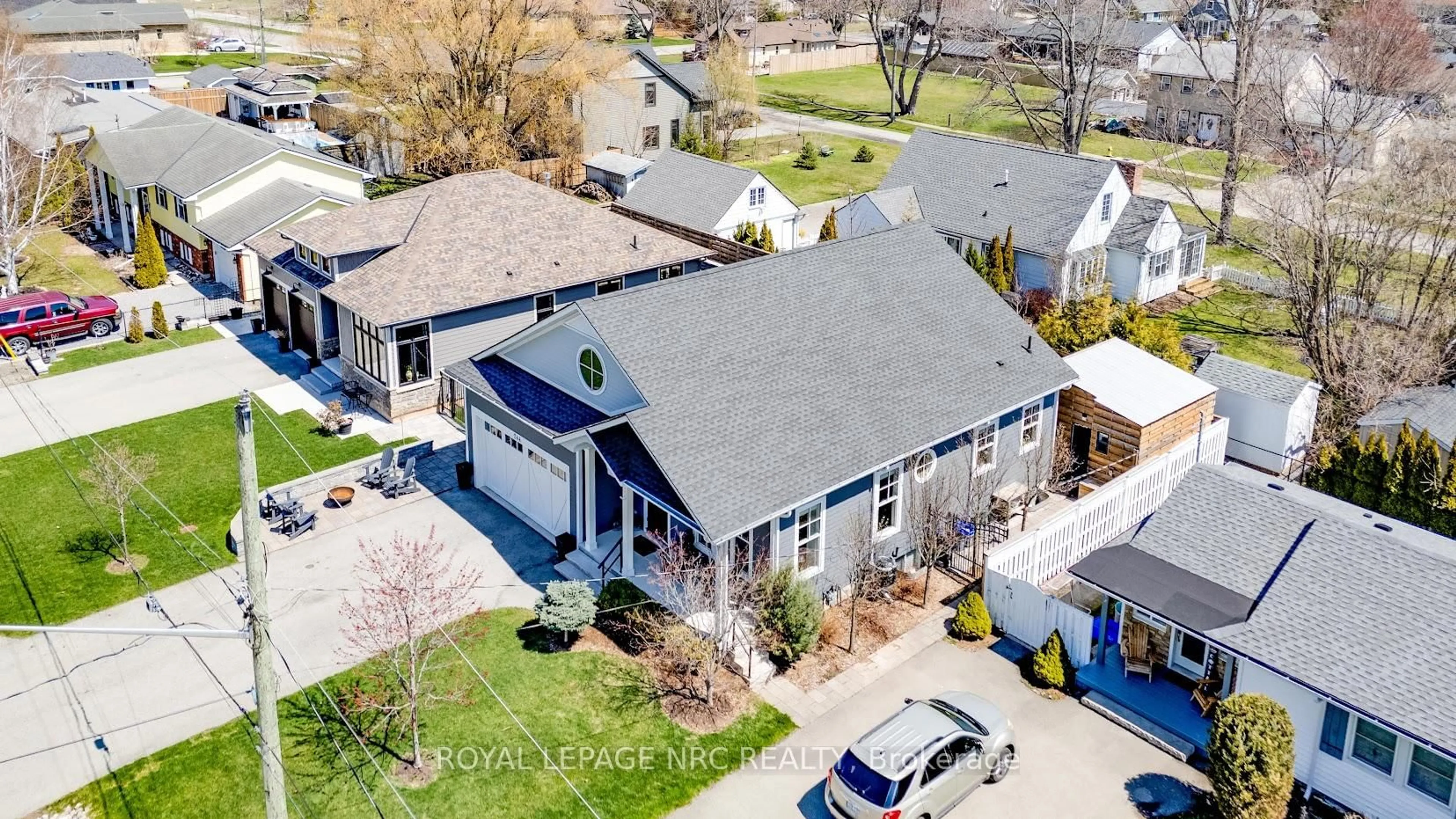 A pic from outside/outdoor area/front of a property/back of a property/a pic from drone, street for 244 CHERRY HILL Blvd, Fort Erie Ontario L0S 1B0