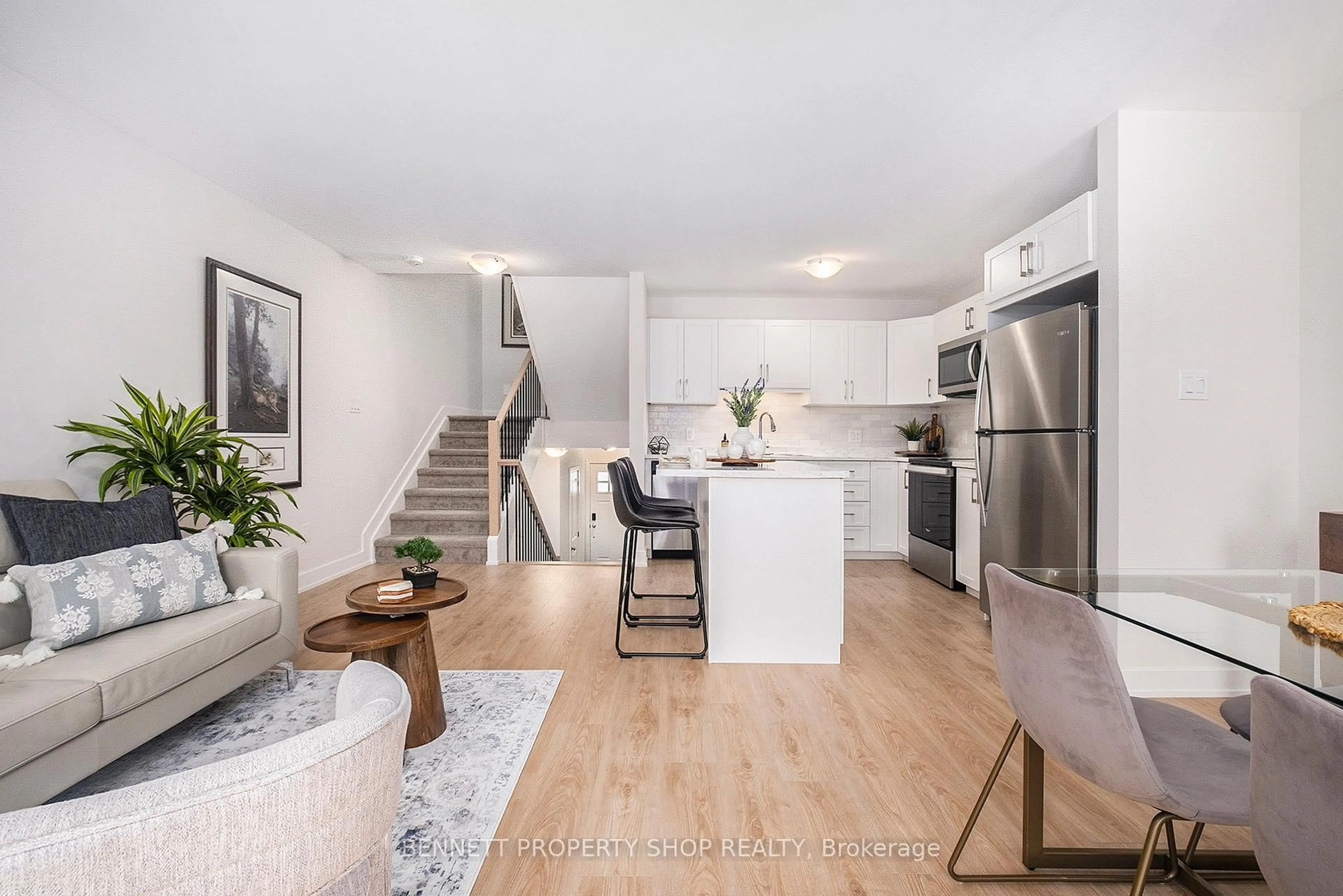 Open concept kitchen, unknown for 63 Whitcomb Cres, Smiths Falls Ontario K7A 0C2