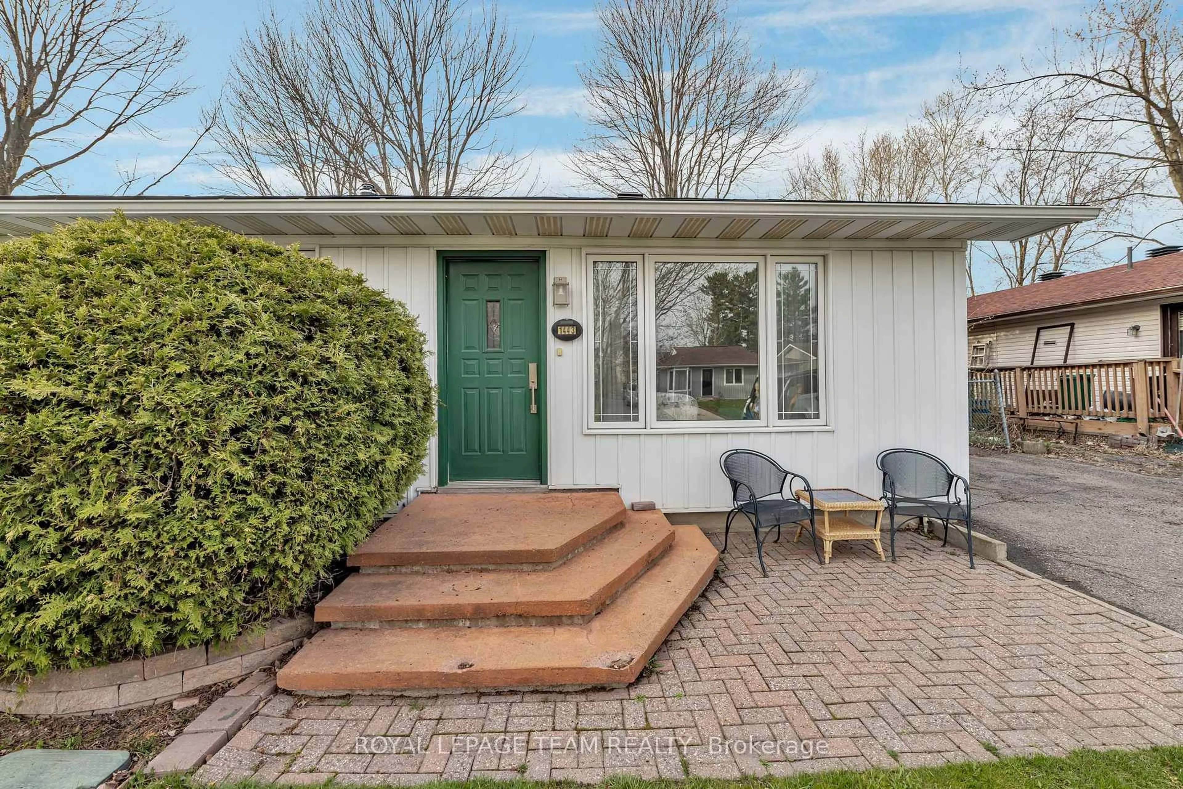 Unknown for 1443 Rainbow Cres, Ottawa Ontario K1J 8E3