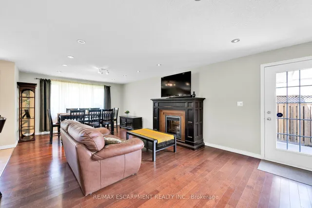 Additional property image - 2 PAR Pl