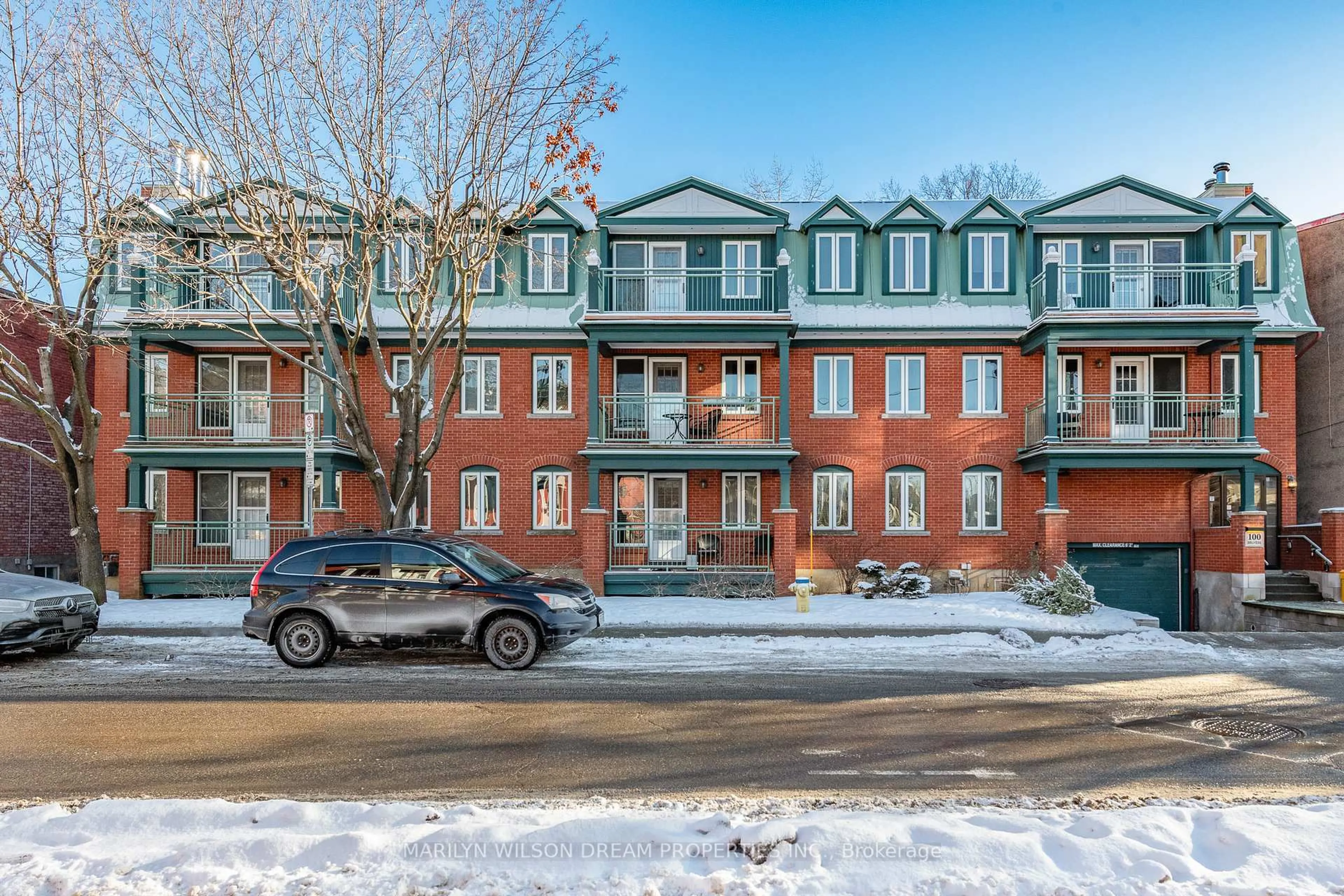 Unknown for 100 Bruyere St #304, Ottawa Ontario K1N 5C6