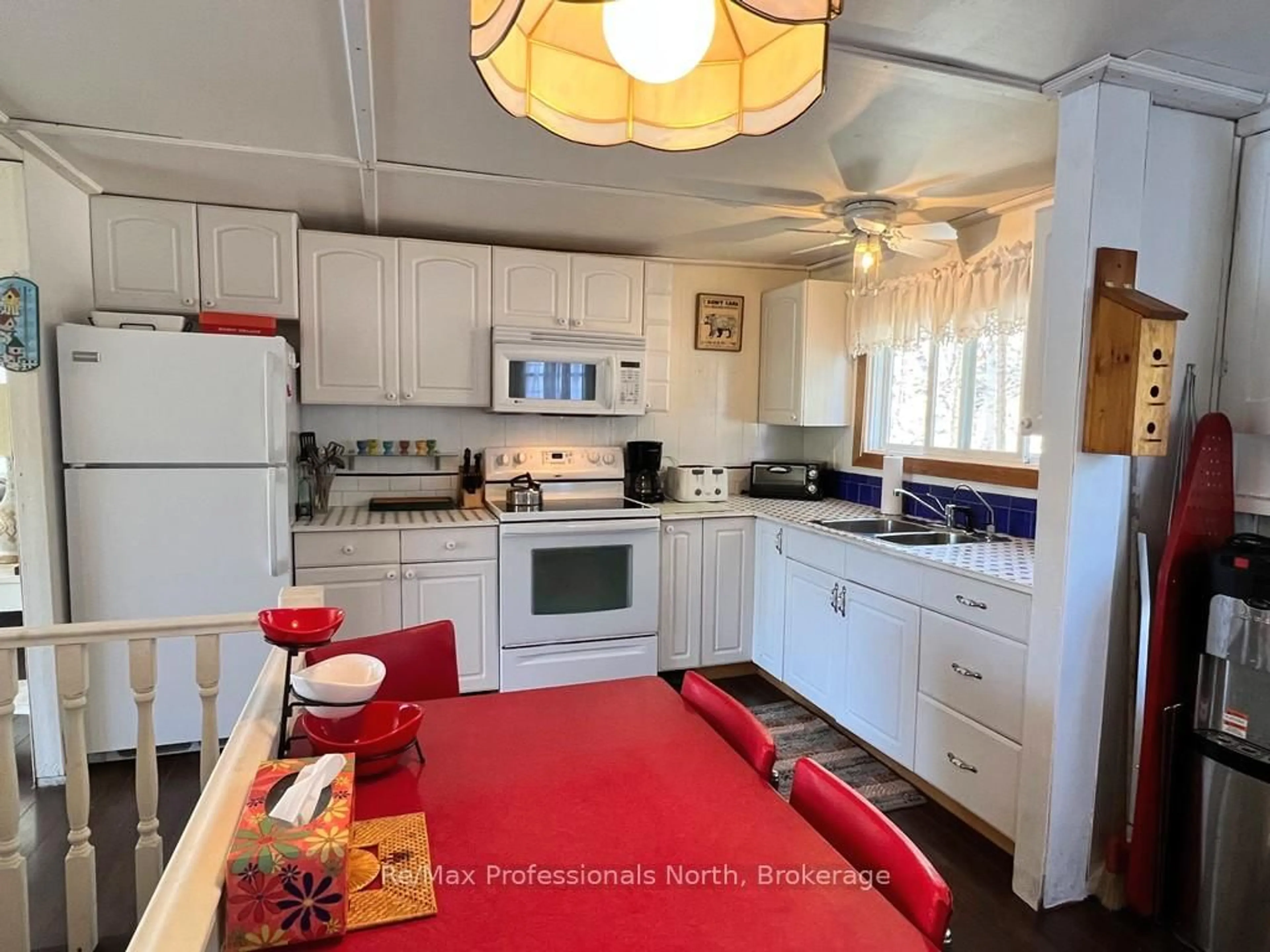 Standard kitchen, unknown for 1063 Esson Creek Lane, Highlands East Ontario K0L 3C0