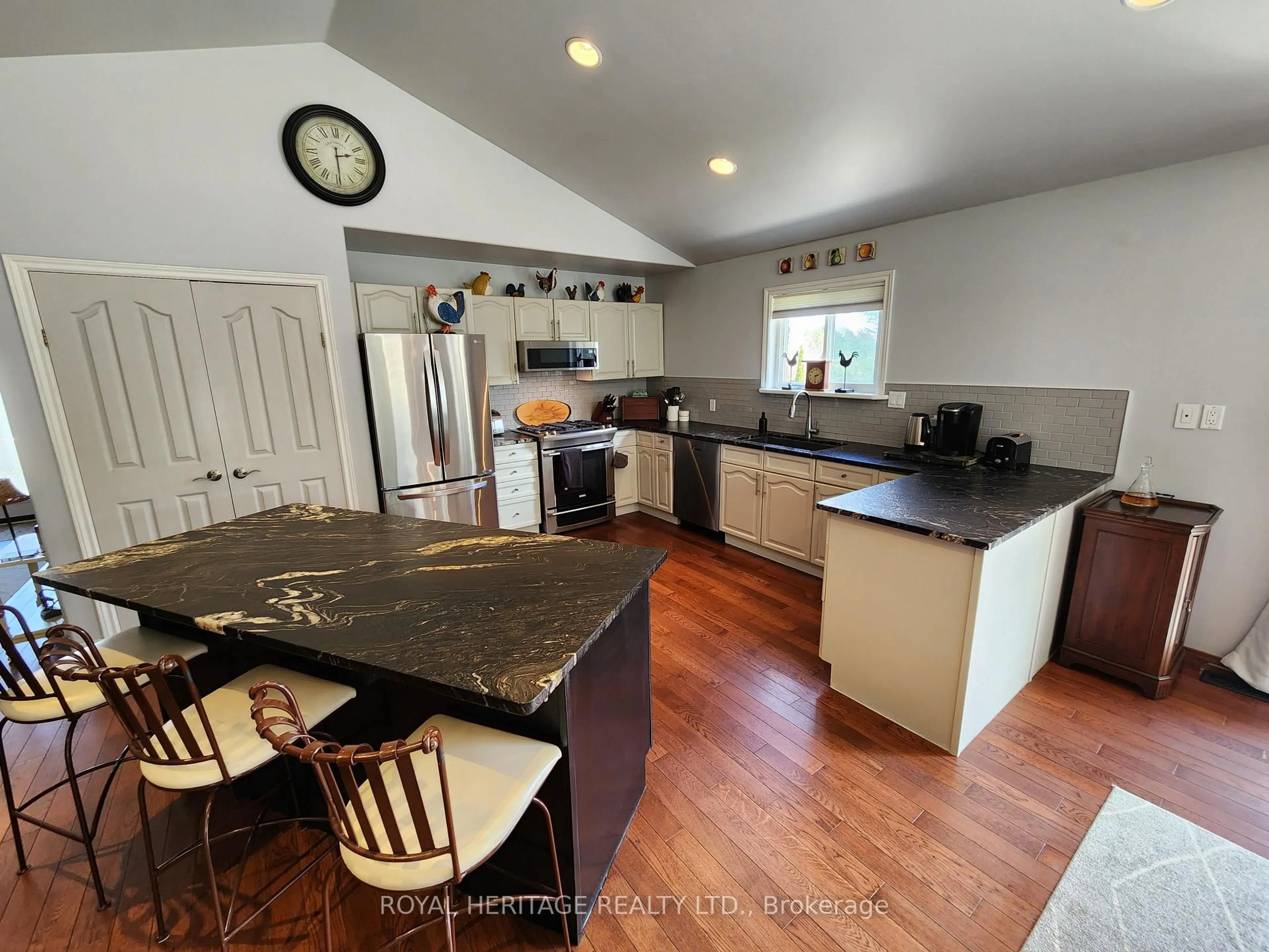 Open concept kitchen, unknown for 8188 Woodland Ave, Port Hope Ontario L0A 1B0