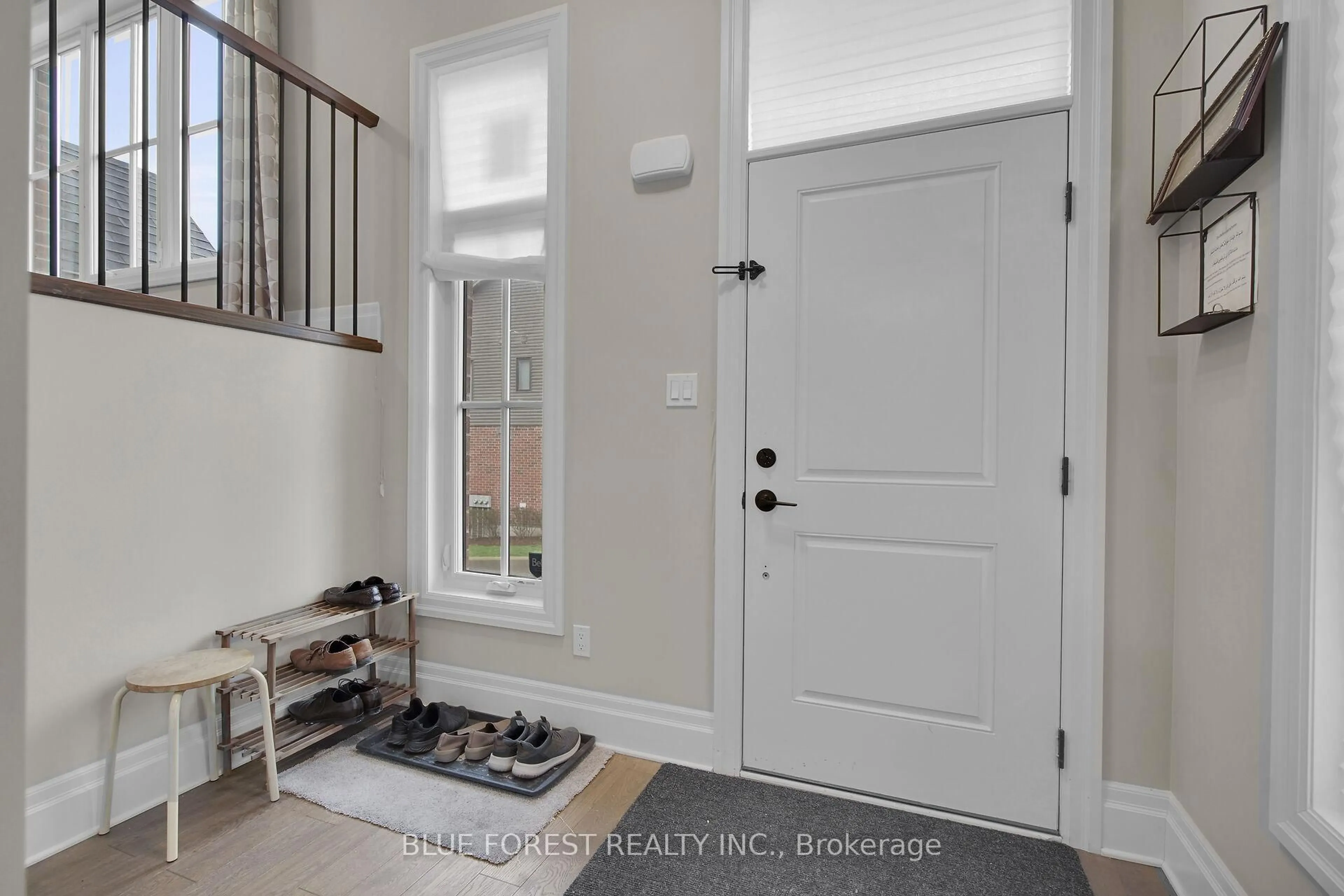 Indoor entryway for 555 Sunningdale Rd #2, London North Ontario N5X 4B3