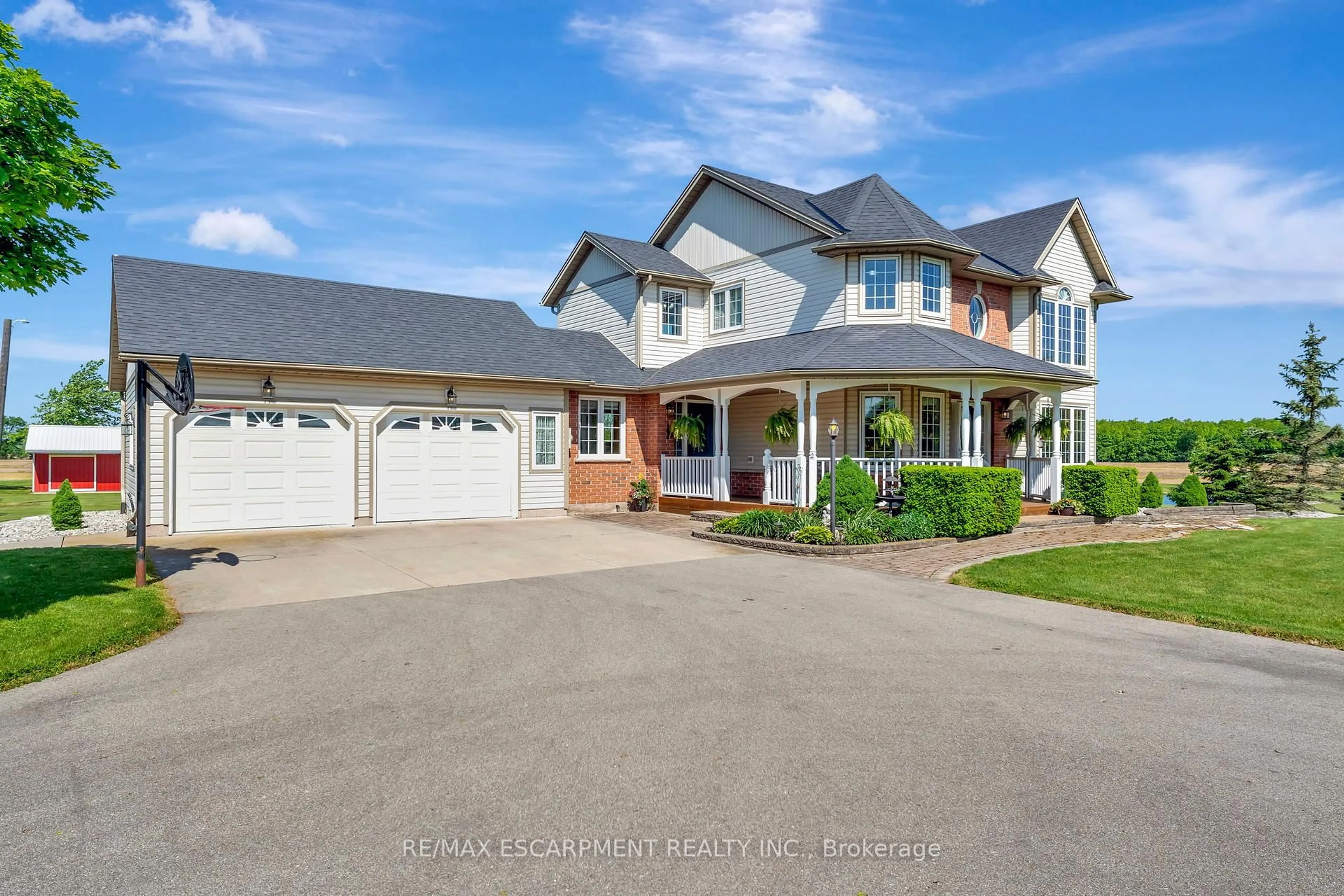 A pic from outside/outdoor area/front of a property/back of a property/a pic from drone, street for 533 Marshall Rd, Haldimand Ontario N1A 2W8
