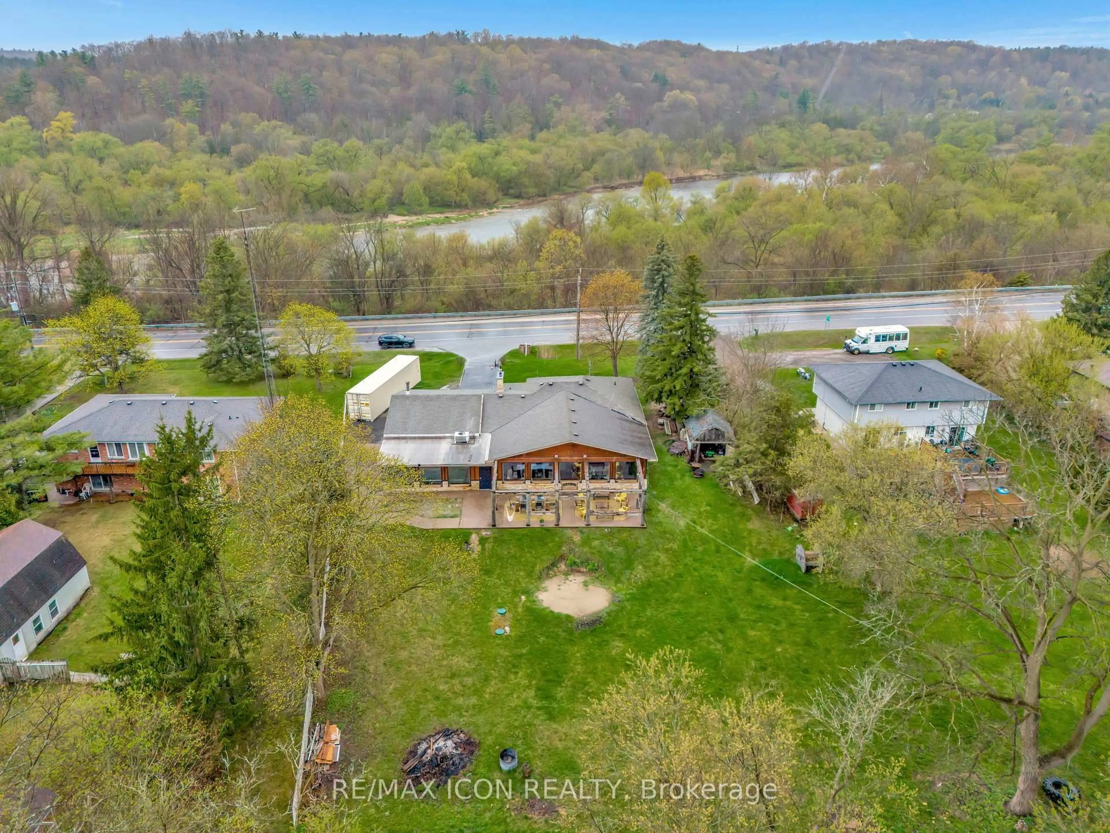A pic from outside/outdoor area/front of a property/back of a property/a pic from drone, water/lake/river/ocean view for 1257 Brantford Highway, North Dumfries Ontario N1R 5S6