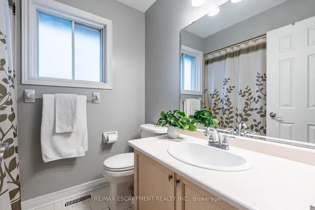 Additional property image - 38 Fellowes Cres