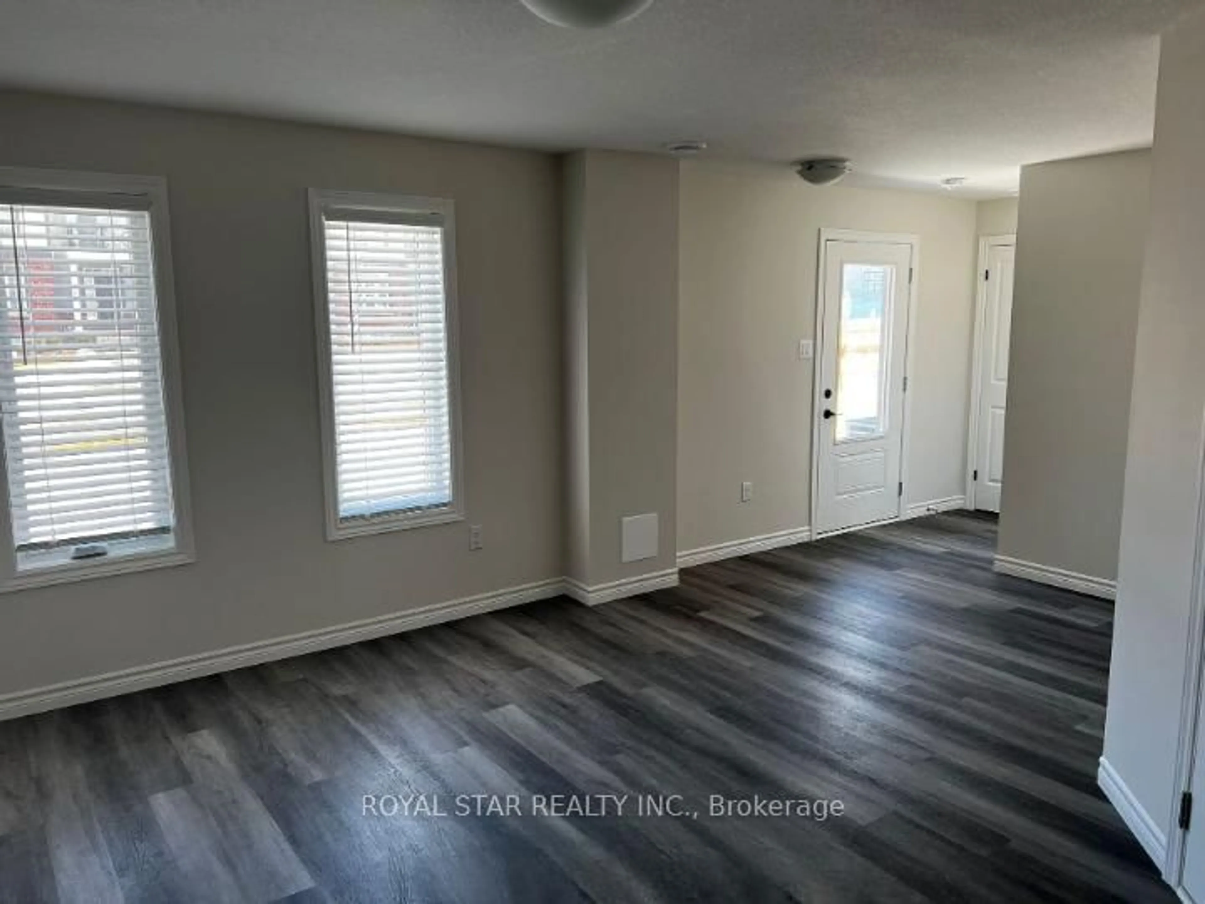 A pic of a room for 2529 Meadowlands Way #32, London North Ontario N6G 5L8
