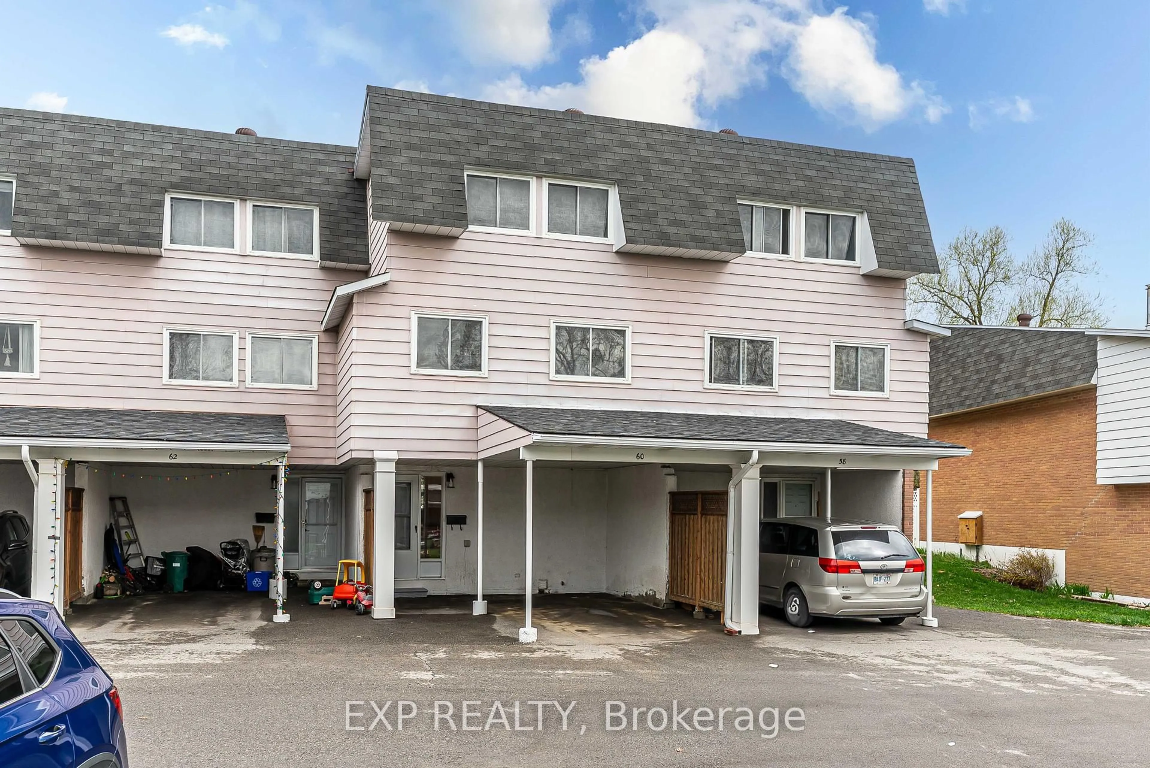 A pic from outside/outdoor area/front of a property/back of a property/a pic from drone, building for 60 Alison Korn Private, Ottawa Ontario K2H 8M6