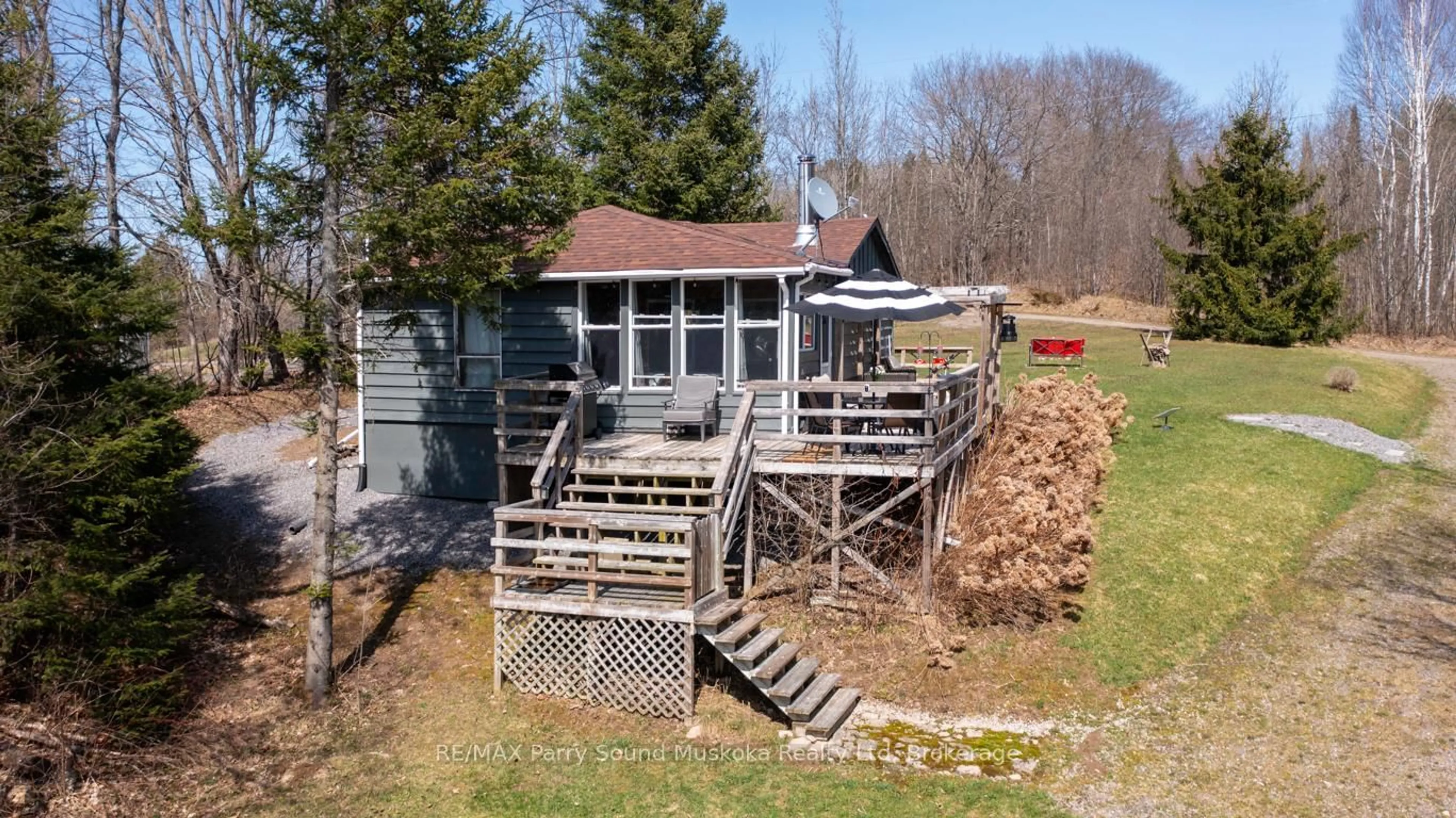 A pic from outside/outdoor area/front of a property/back of a property/a pic from drone, building for 3 Keele Rd, Whitestone Ontario P0A 1G0