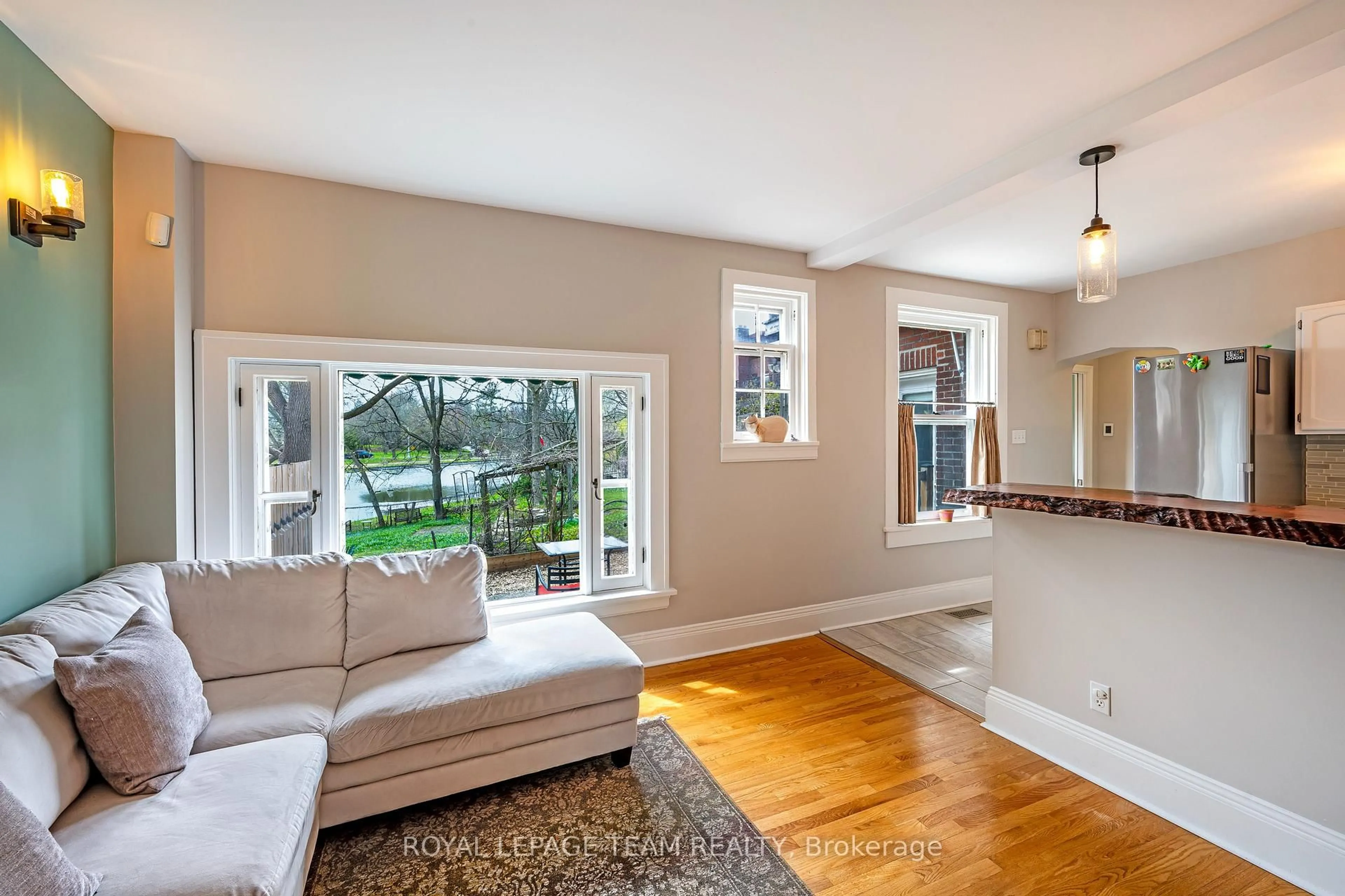 Living room with furniture, unknown for 380 Queen Elizabeth Pl, Ottawa Ontario K1S 3N3