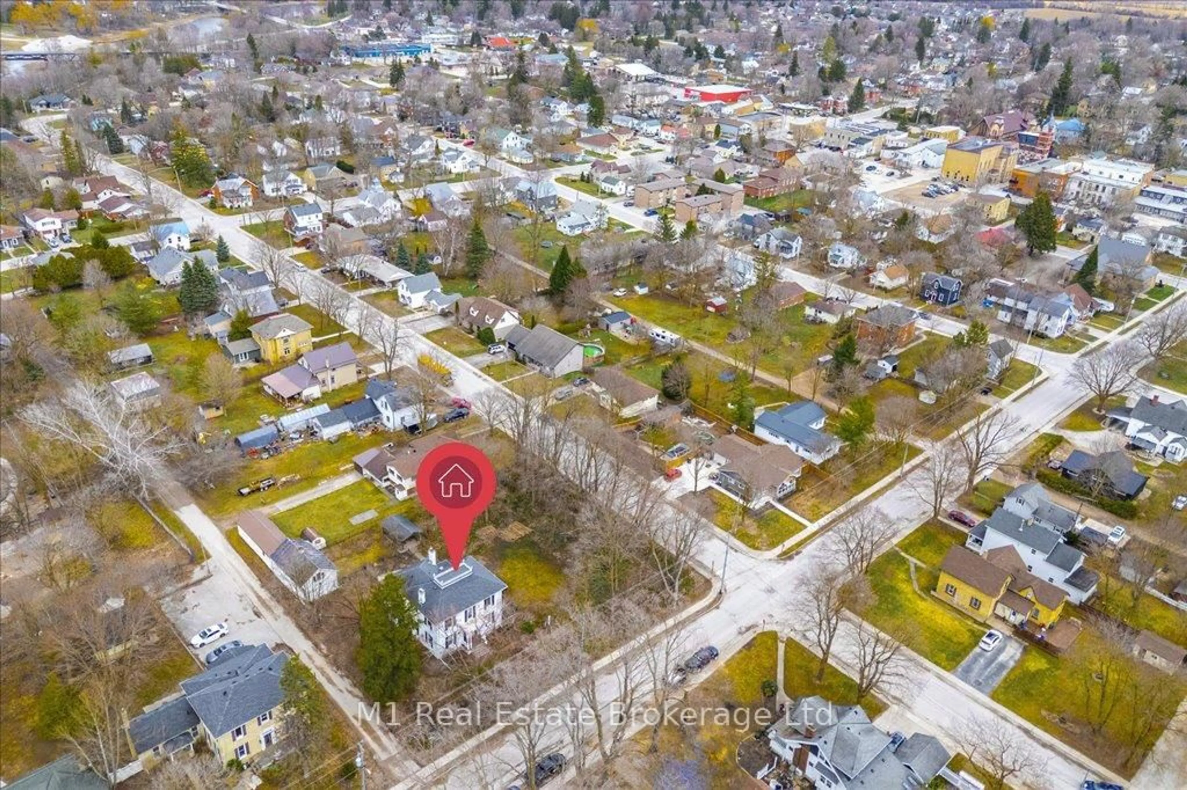 A pic from outside/outdoor area/front of a property/back of a property/a pic from drone, street for 119 John St, North Huron Ontario N0G 2W0