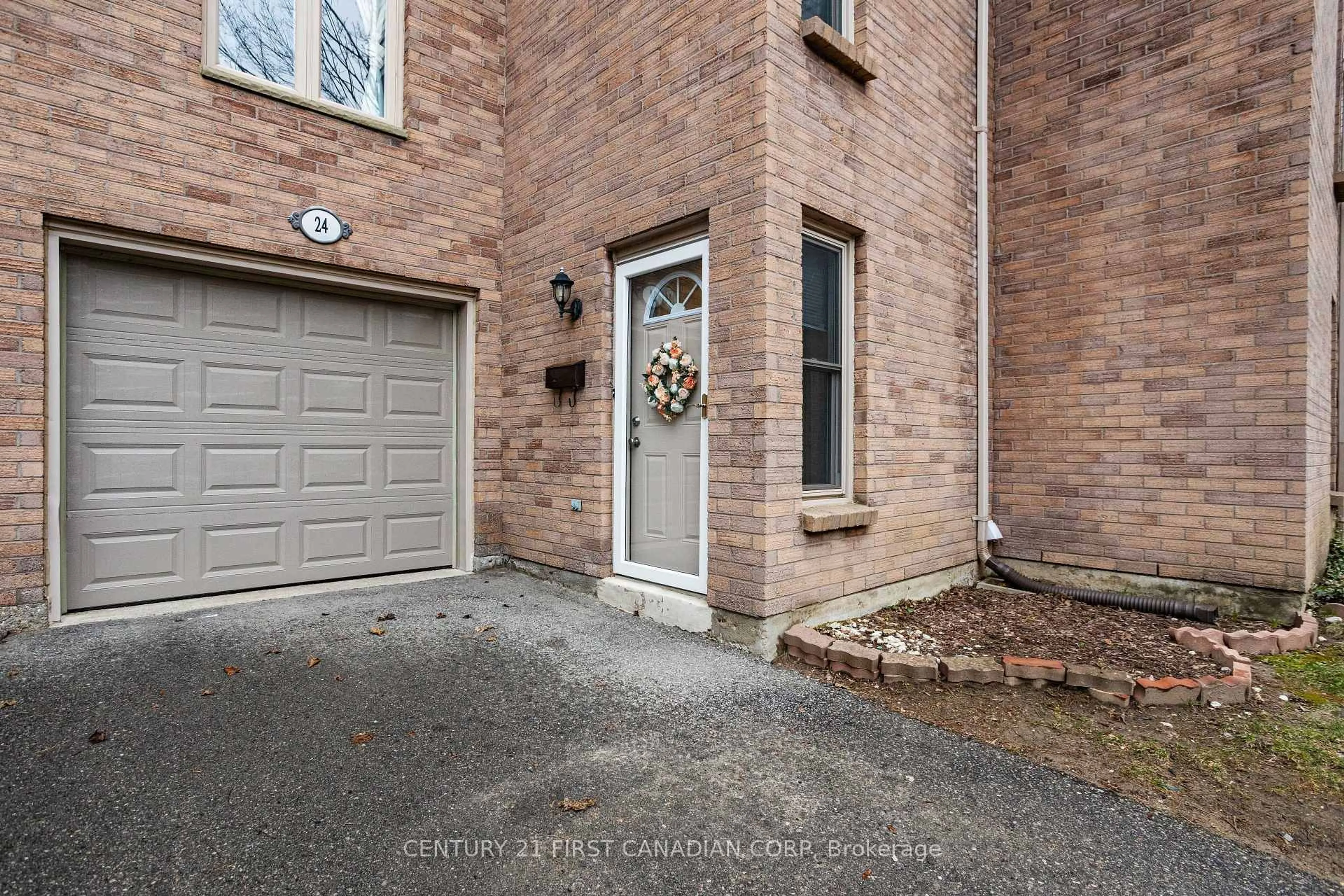 Home with brick exterior material, street for 1855 Aldersbrook Rd #24, London North Ontario N6G 4R4