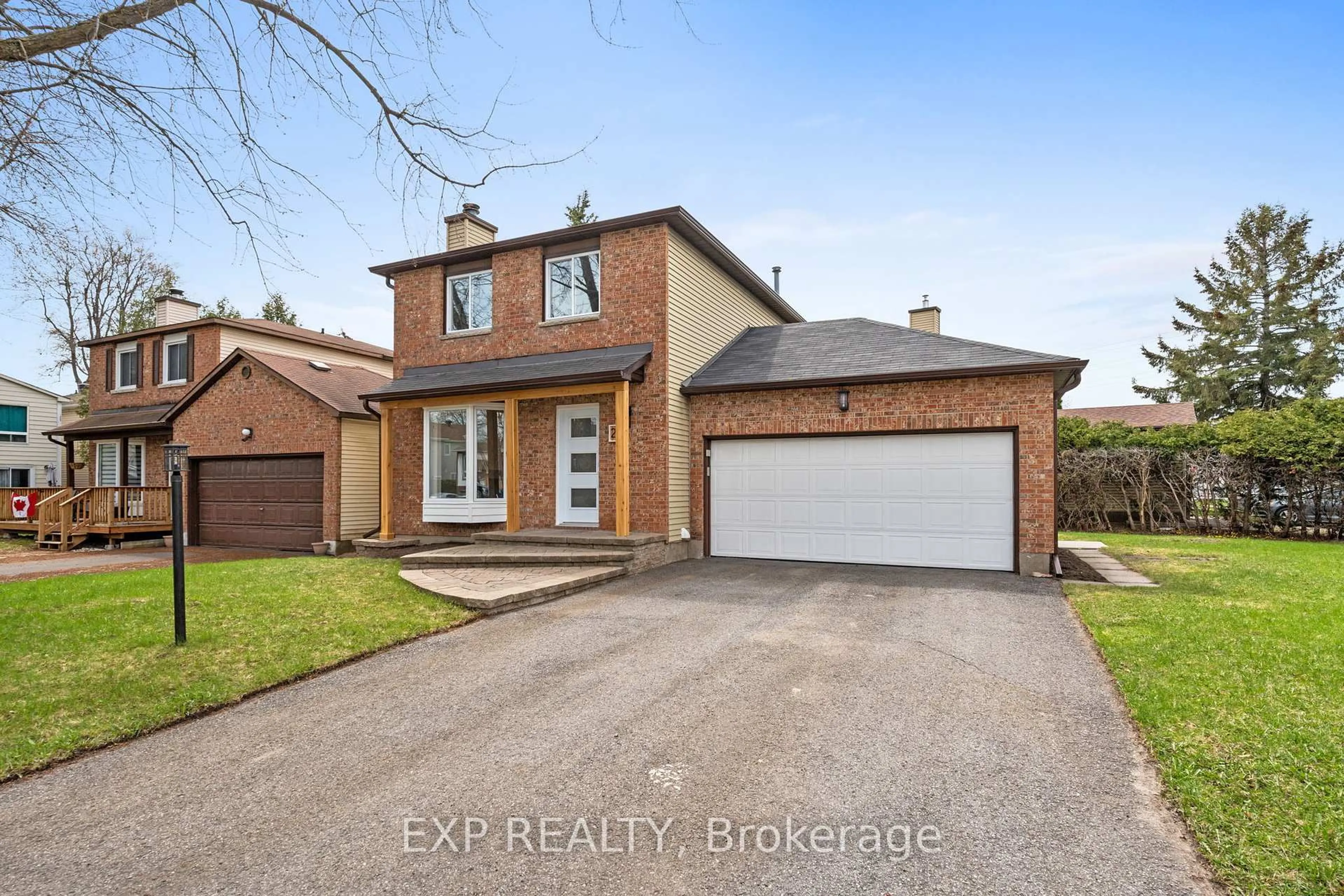 A pic from outside/outdoor area/front of a property/back of a property/a pic from drone, street for 2 Equestrian Dr, Ottawa Ontario K2M 1C6