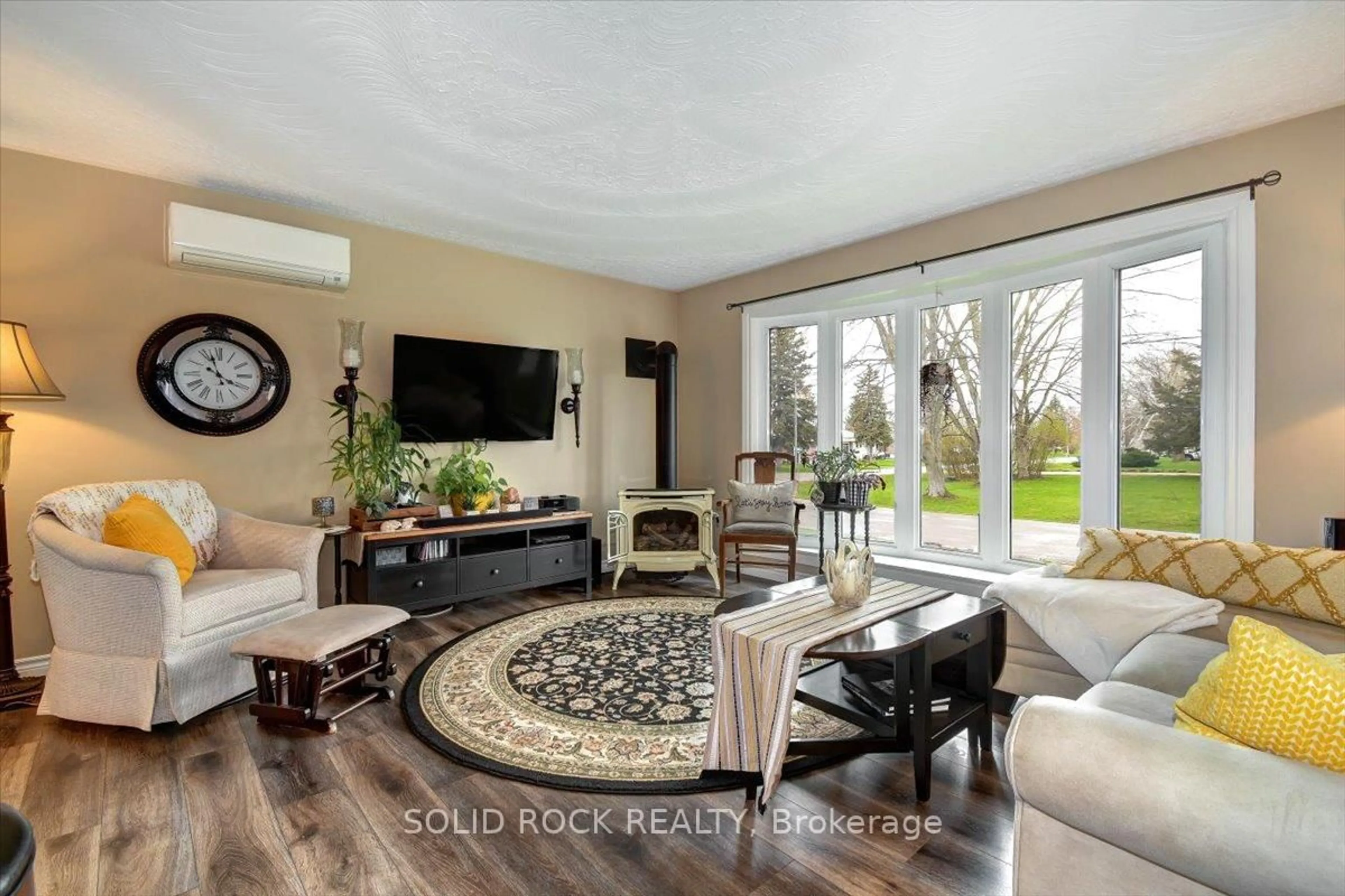 Living room with furniture, unknown for 51 Gair St, Trent Hills Ontario K0L 1L0