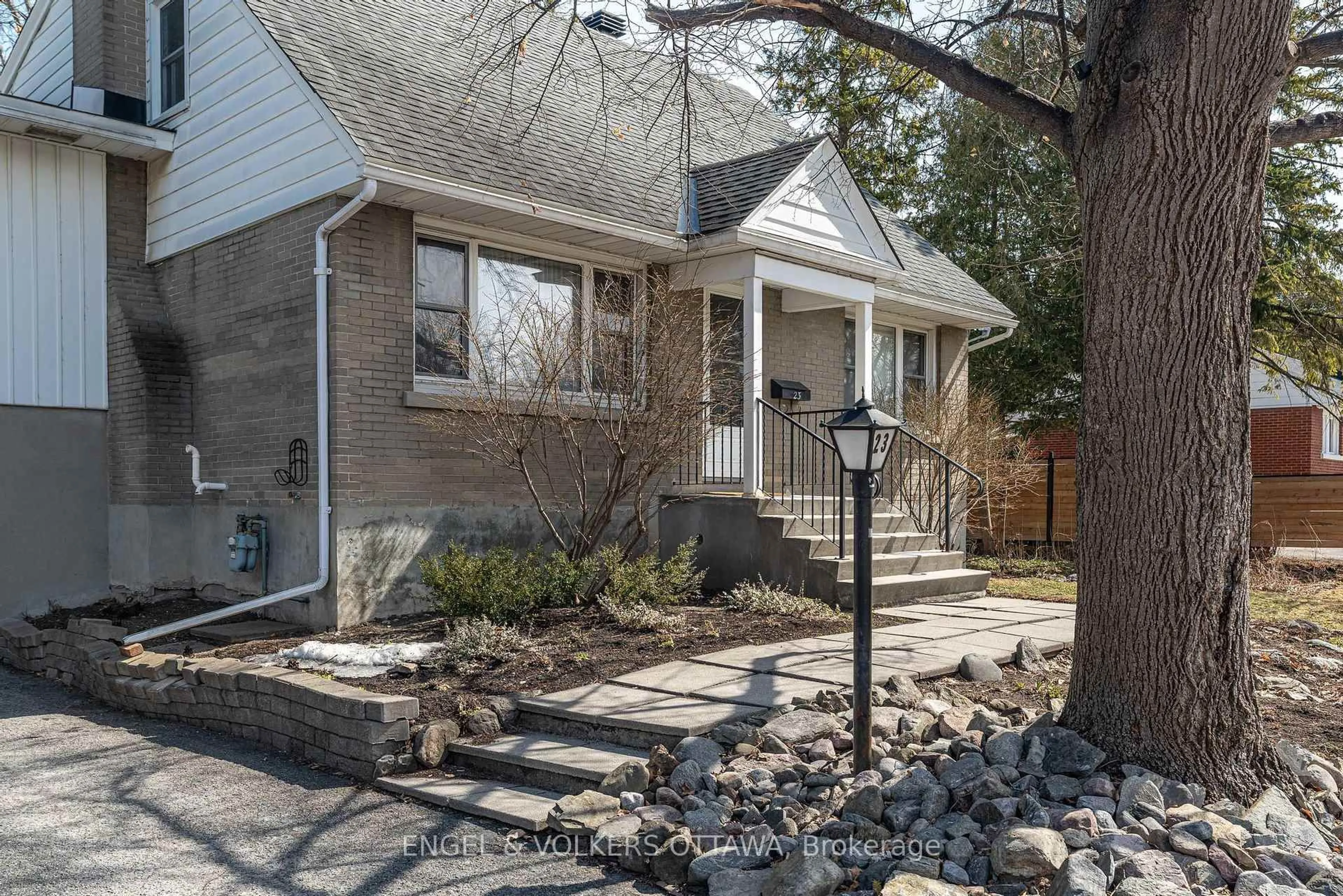 Home with brick exterior material, street for 23 Trillium Ave, Ottawa Ontario K2E 5M8