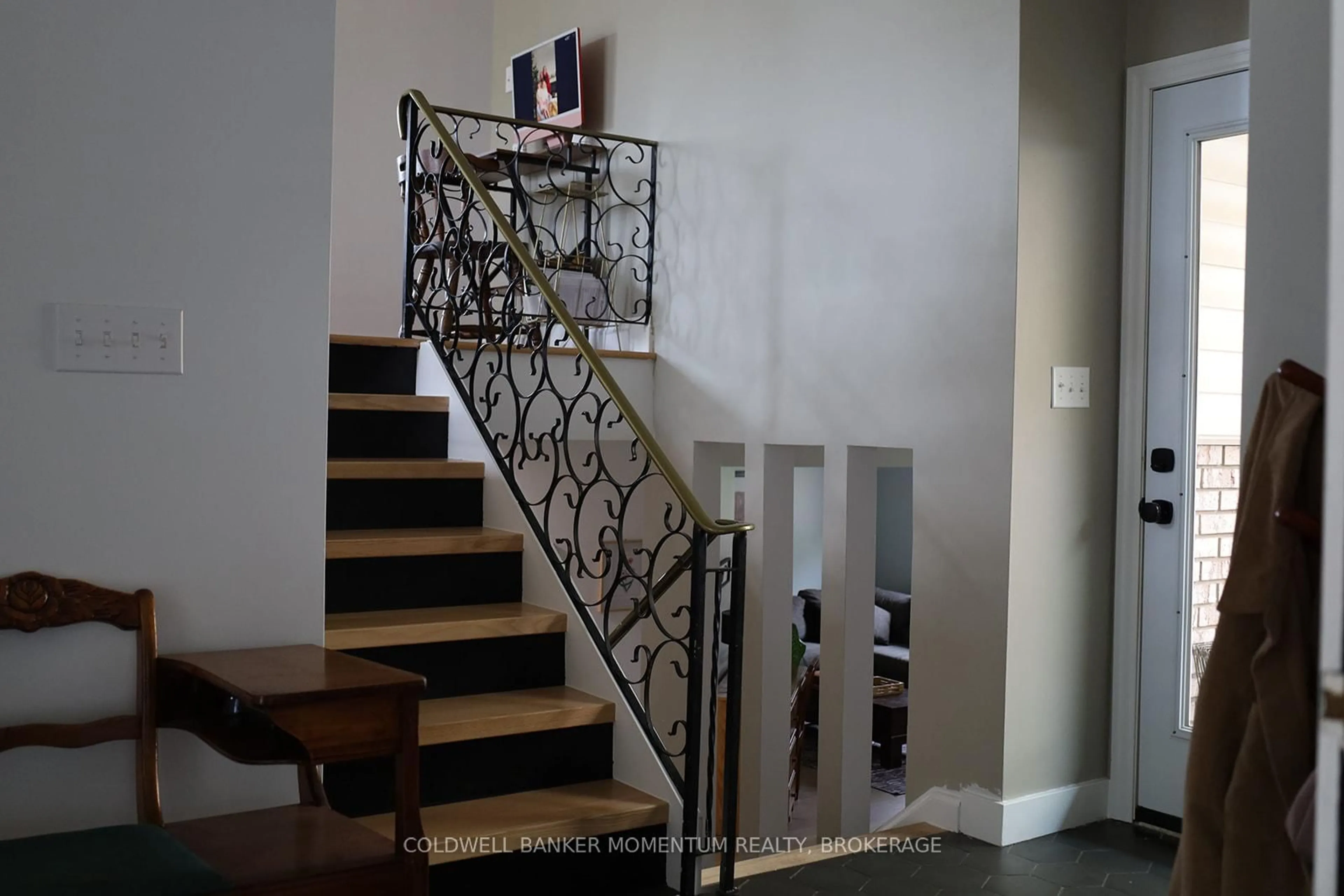 Unknown for 103 Glenayr Pl, Welland Ontario L3C 3M6