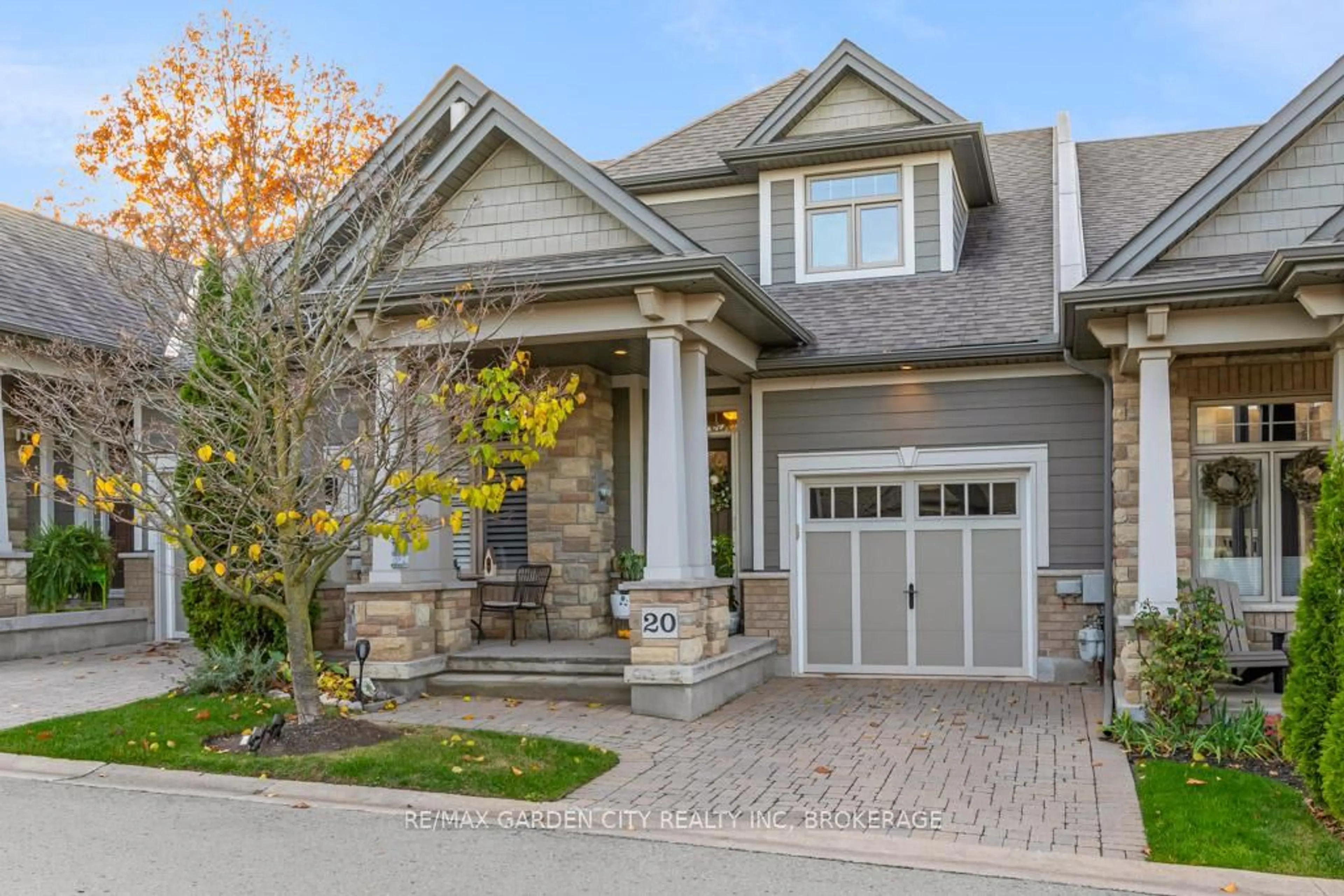 Home with brick exterior material, street for 2880 King St #20, Lincoln Ontario L0R 1S0