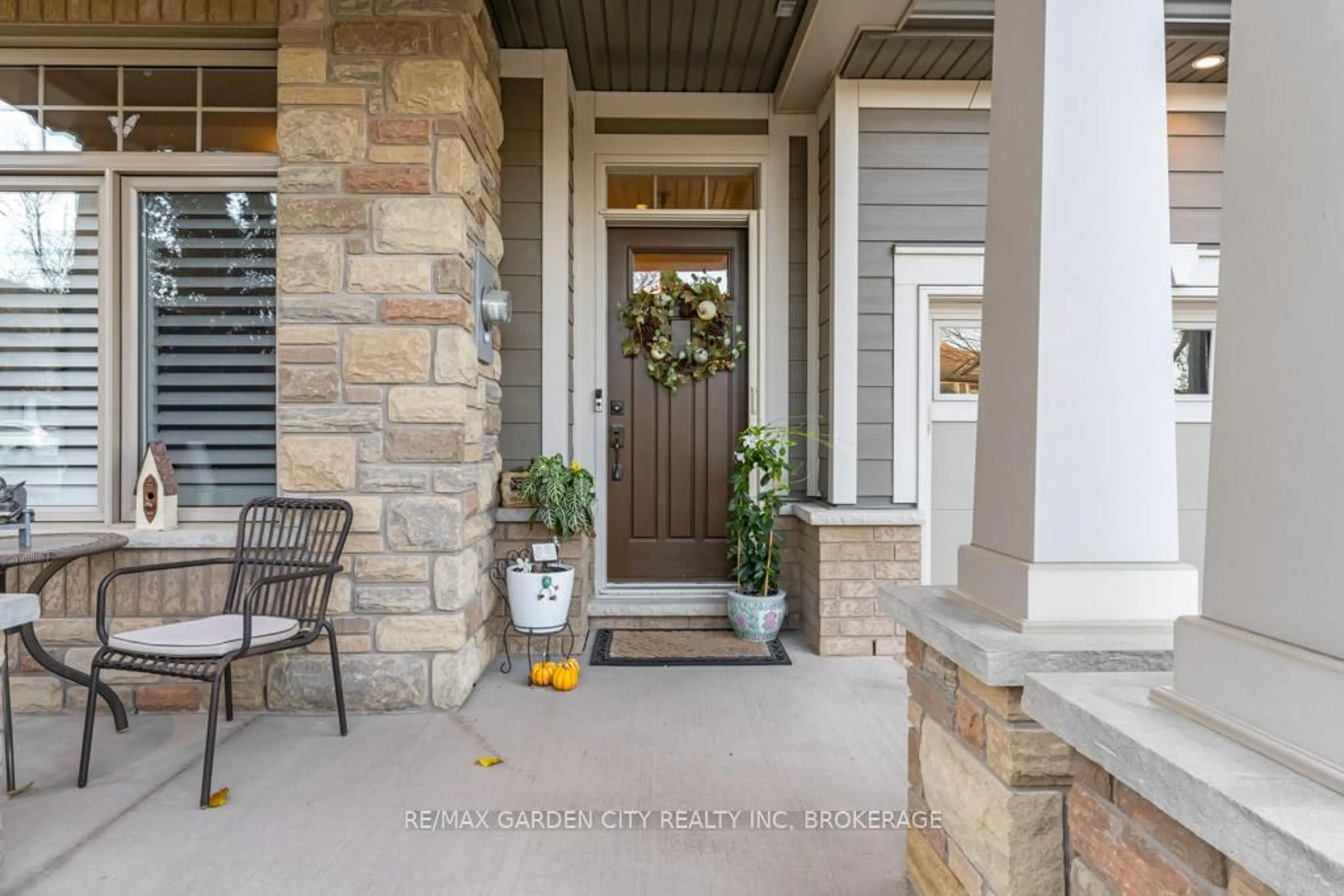 Indoor entryway for 2880 King St #20, Lincoln Ontario L0R 1S0