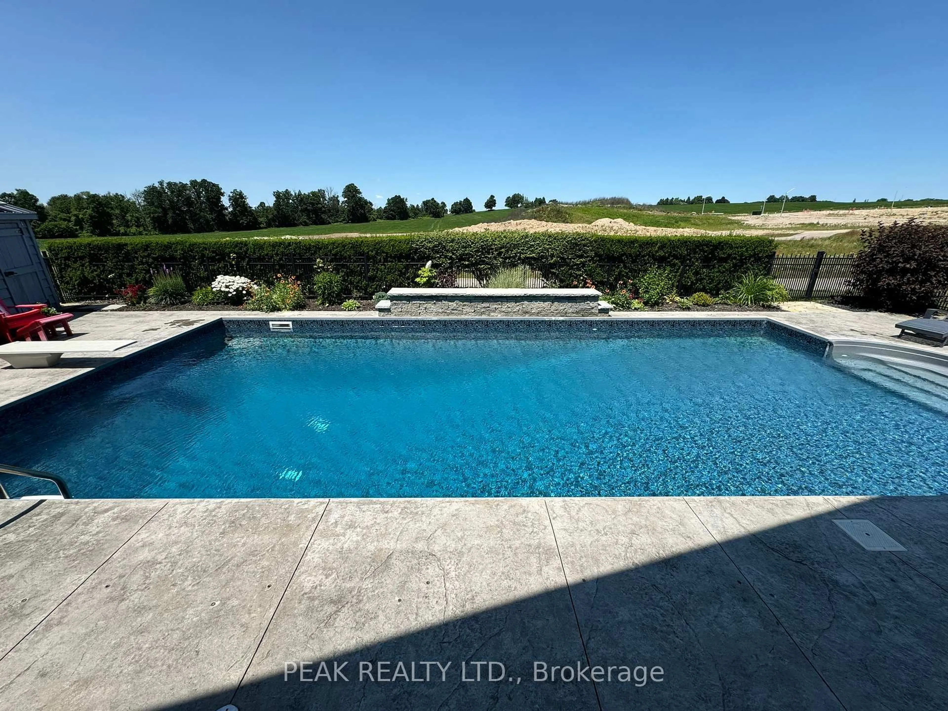 Pool for 24 Applewood St, Blandford-Blenheim Ontario N0J 1S0