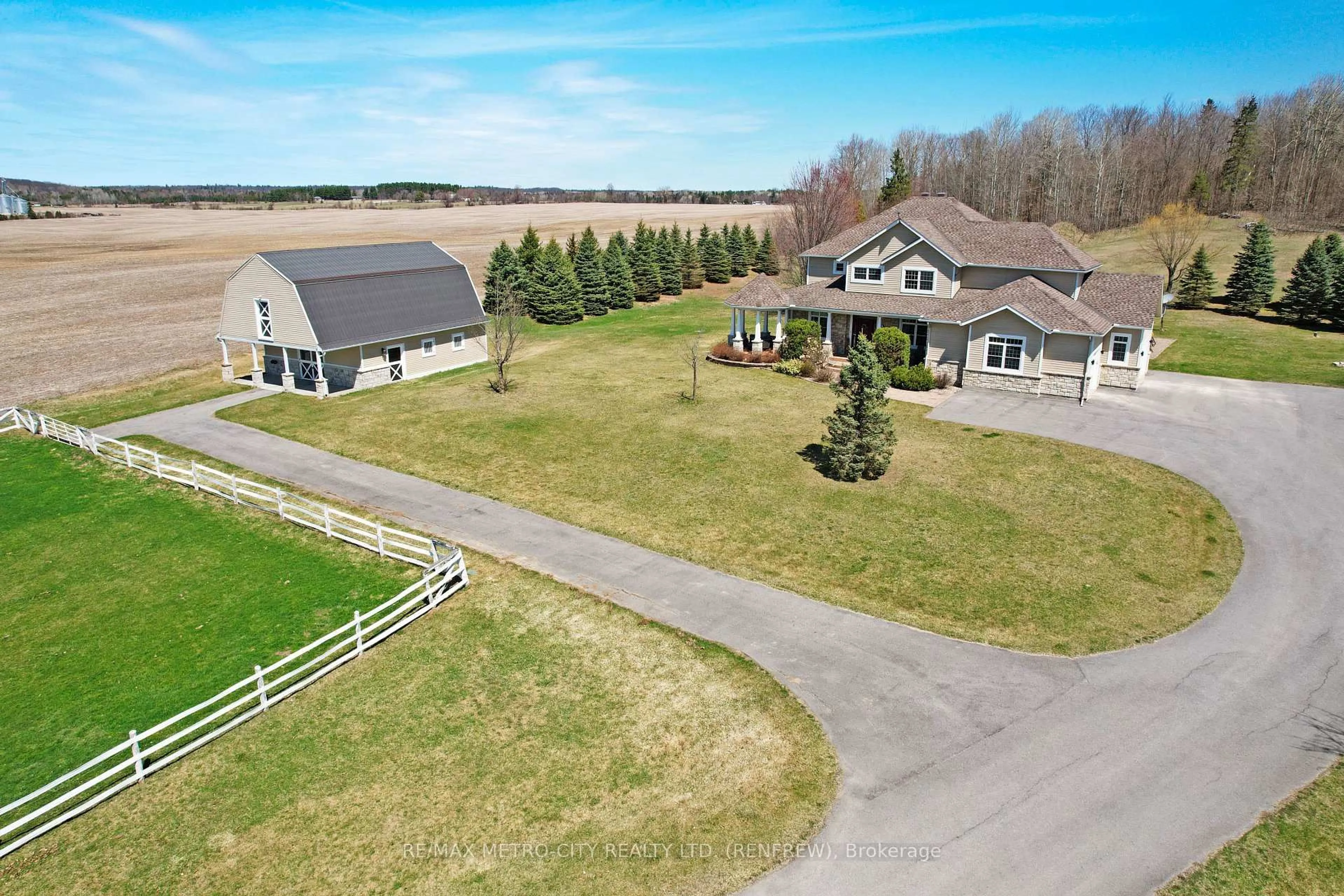 A pic from outside/outdoor area/front of a property/back of a property/a pic from drone, unknown for 534 Cobus Rd, Renfrew Ontario K7V 3Z8