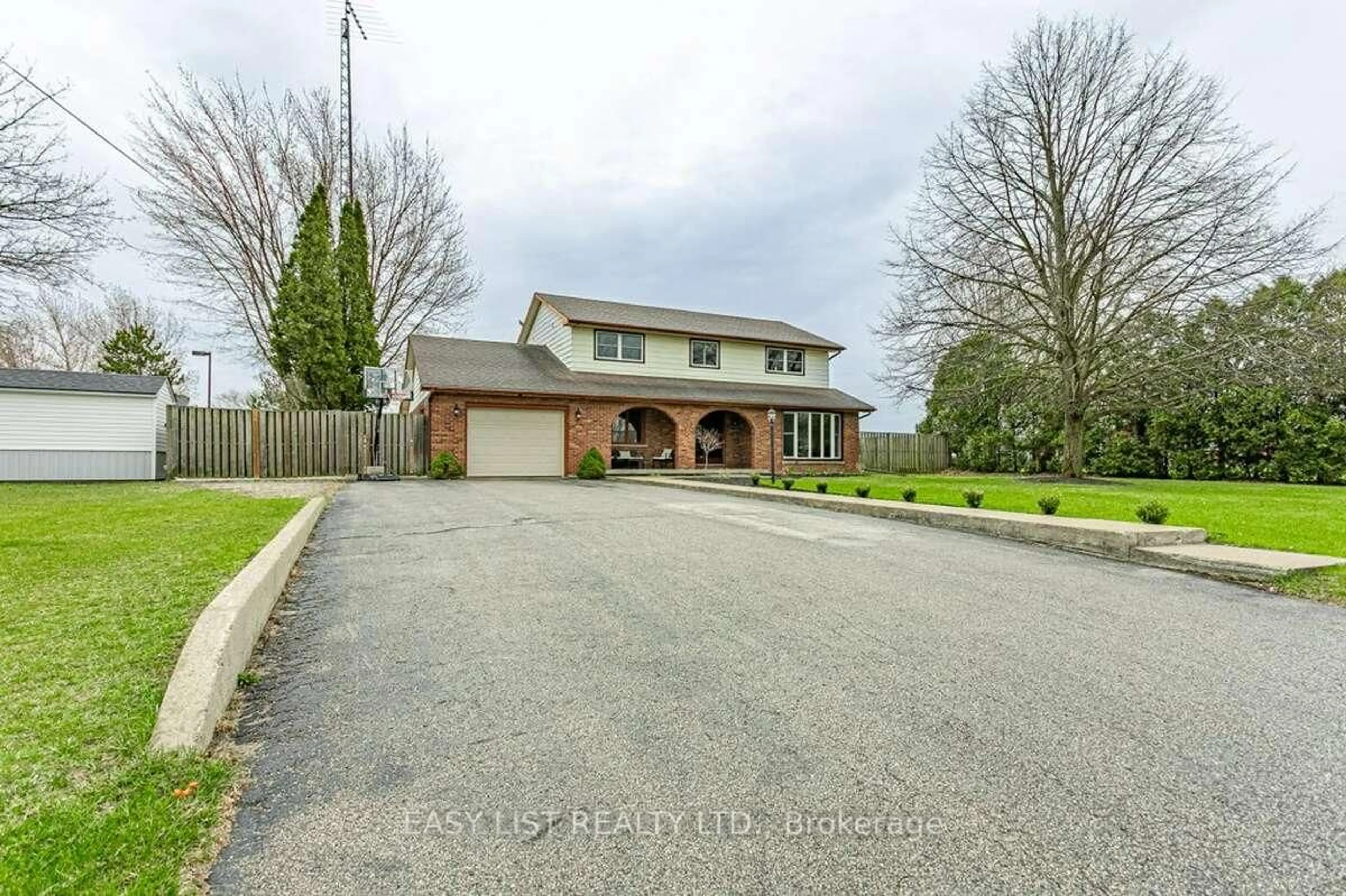 A pic from outside/outdoor area/front of a property/back of a property/a pic from drone, street for 9132 Plank Rd, Bayham Ontario N0J 1Y0
