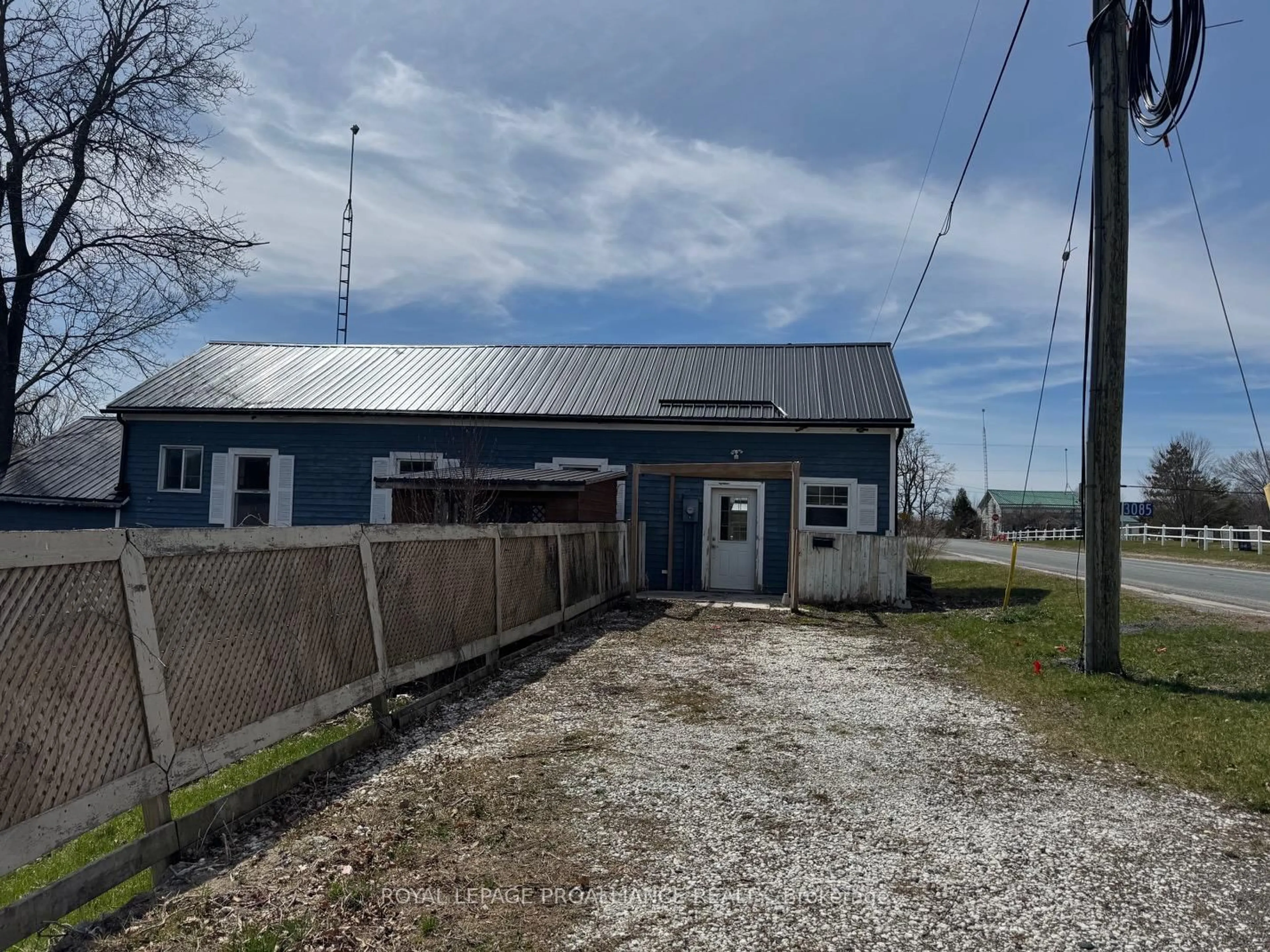 A pic from outside/outdoor area/front of a property/back of a property/a pic from drone, building for 3085 Queensborough Rd, Madoc Ontario K0K 2K0