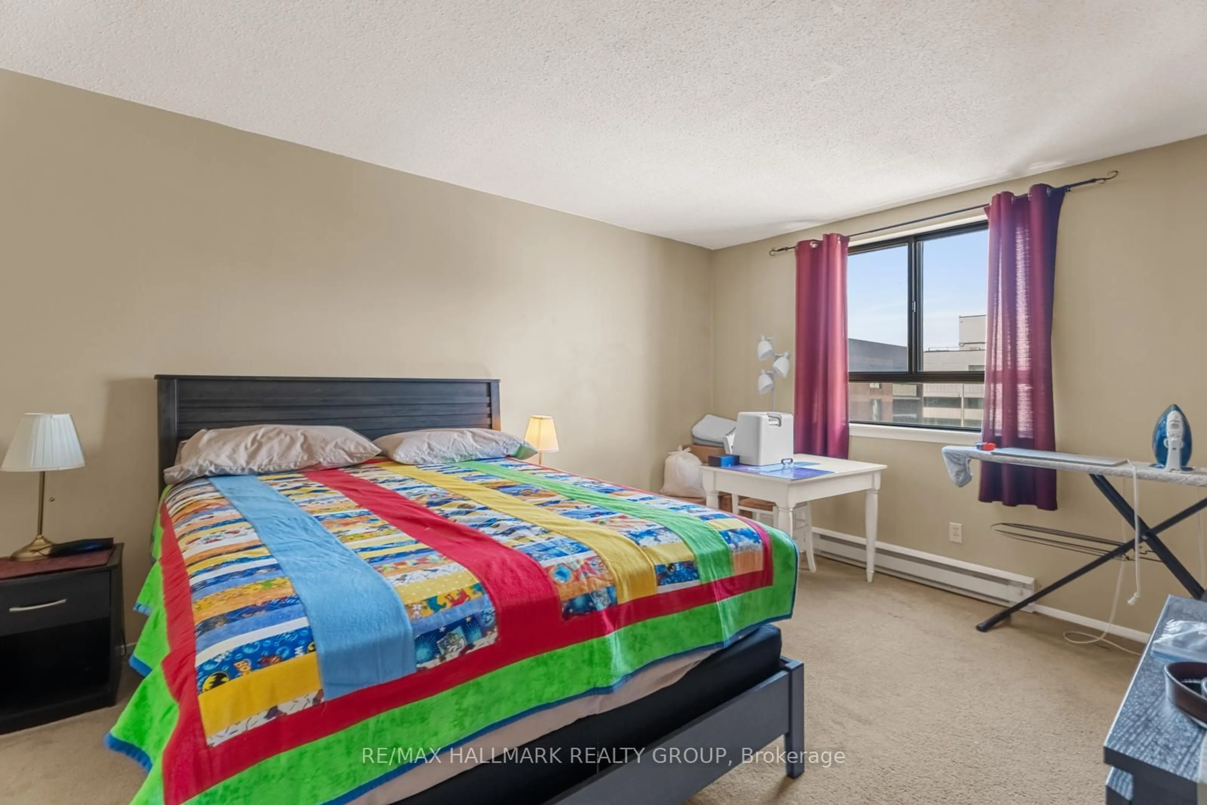 Bedroom with bed, carpet floor for 470 Laurier Ave #2102, Ottawa Ontario K1B 3A6