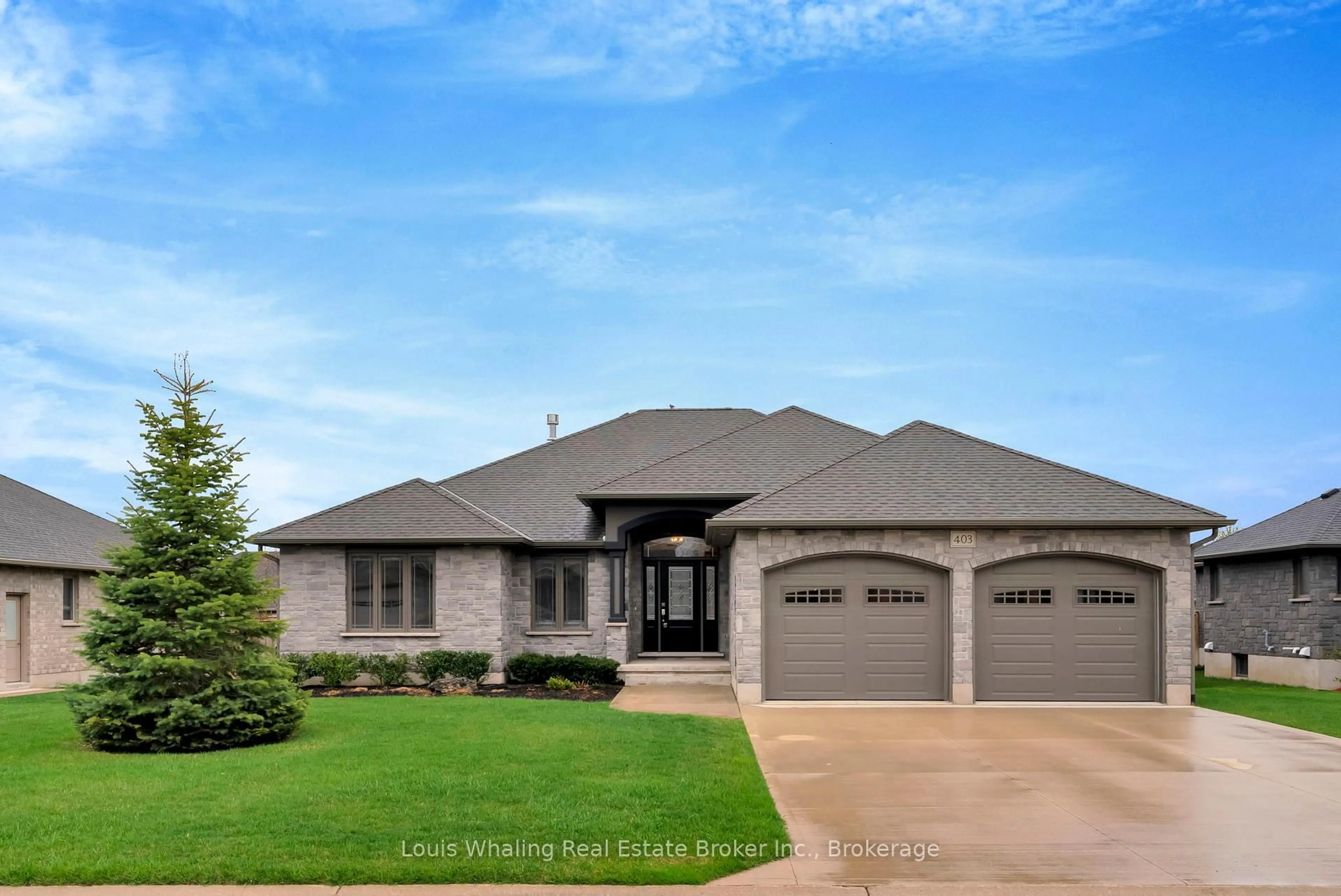 Home with brick exterior material, street for 403 3rd St, Hanover Ontario N4N 1B4
