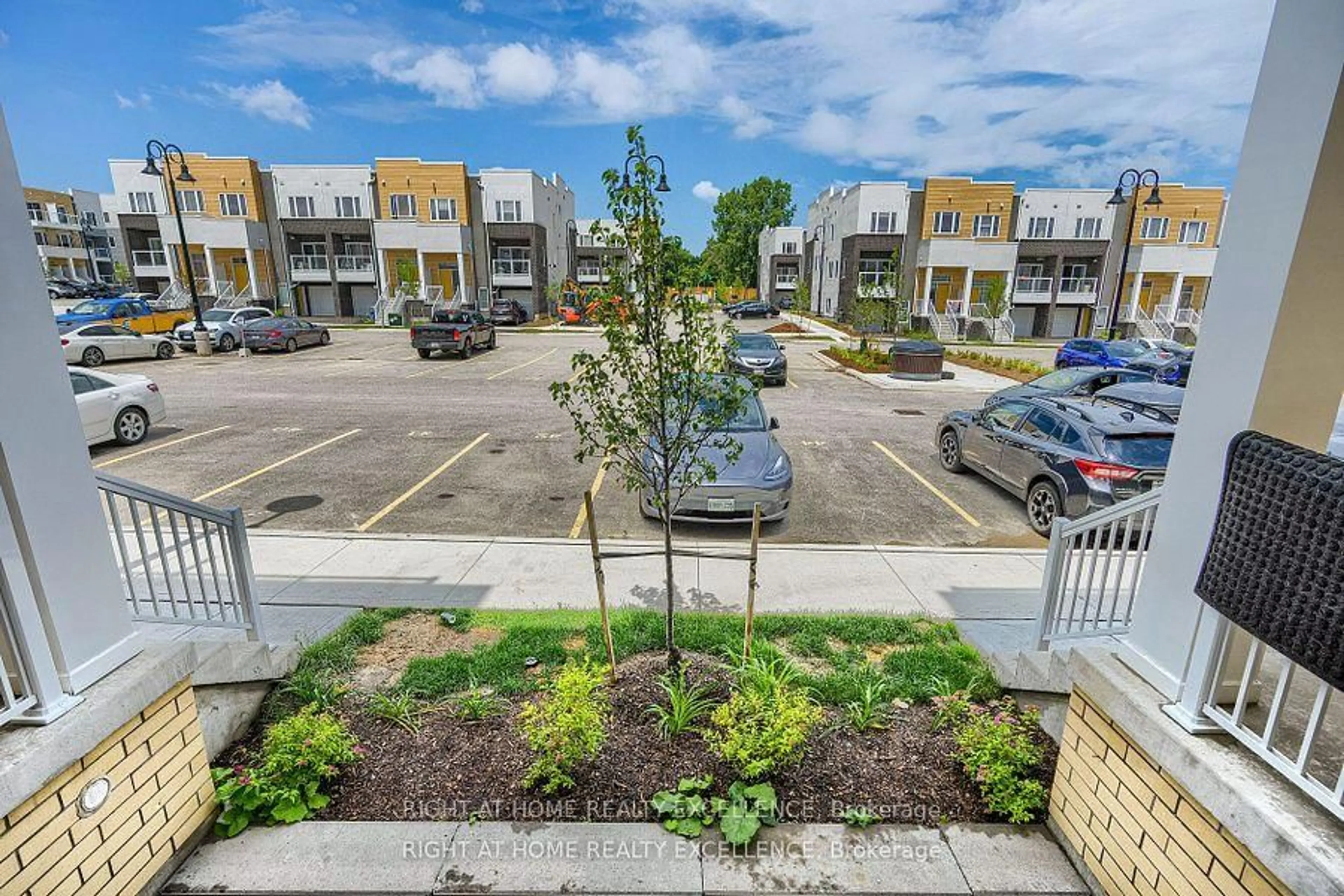 A pic from outside/outdoor area/front of a property/back of a property/a pic from drone, street for 16 Vitality Dr, Kitchener Ontario N2R 0R7