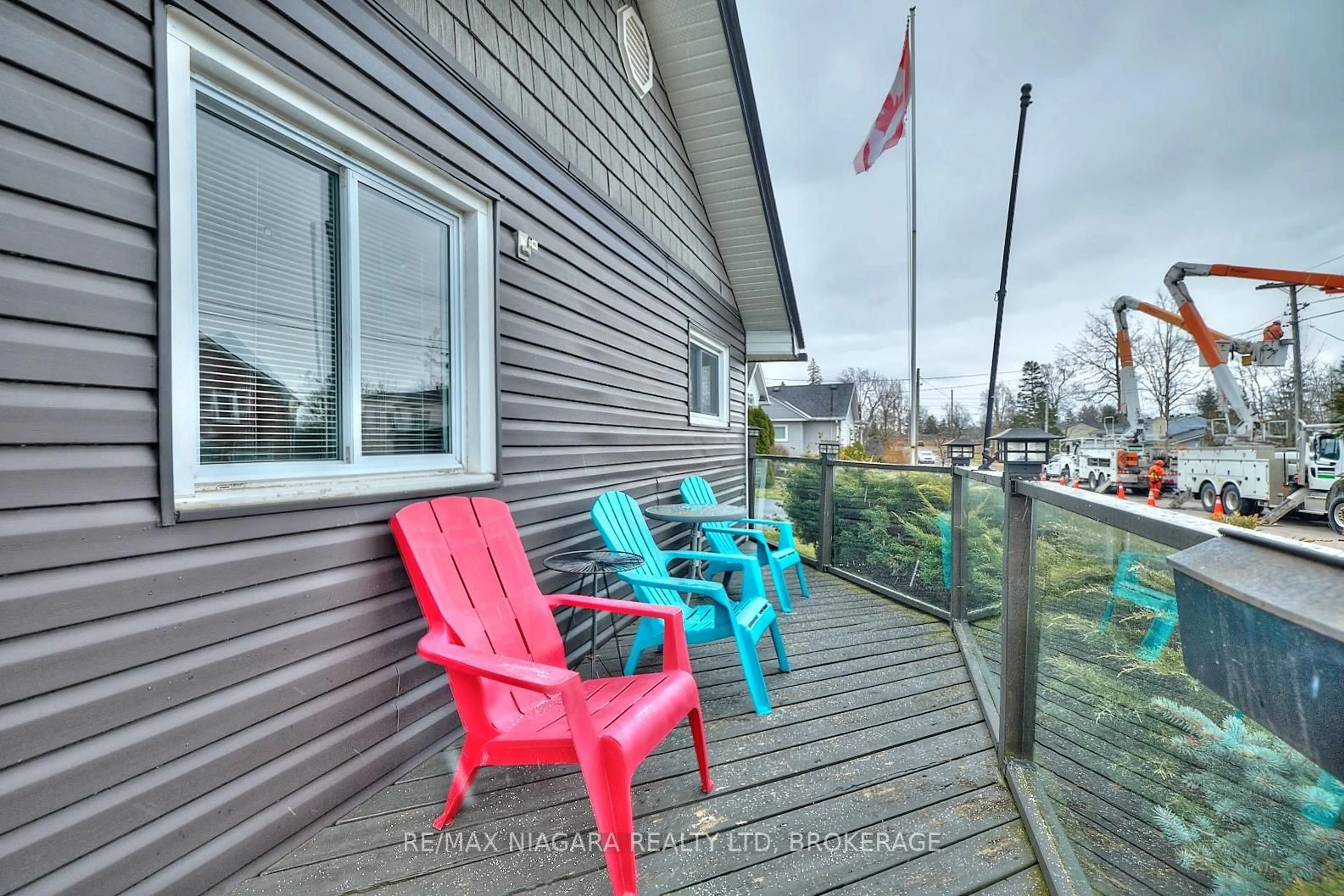 Patio, water/lake/river/ocean view for 35 Radford Ave, Fort Erie Ontario L2A 5H6
