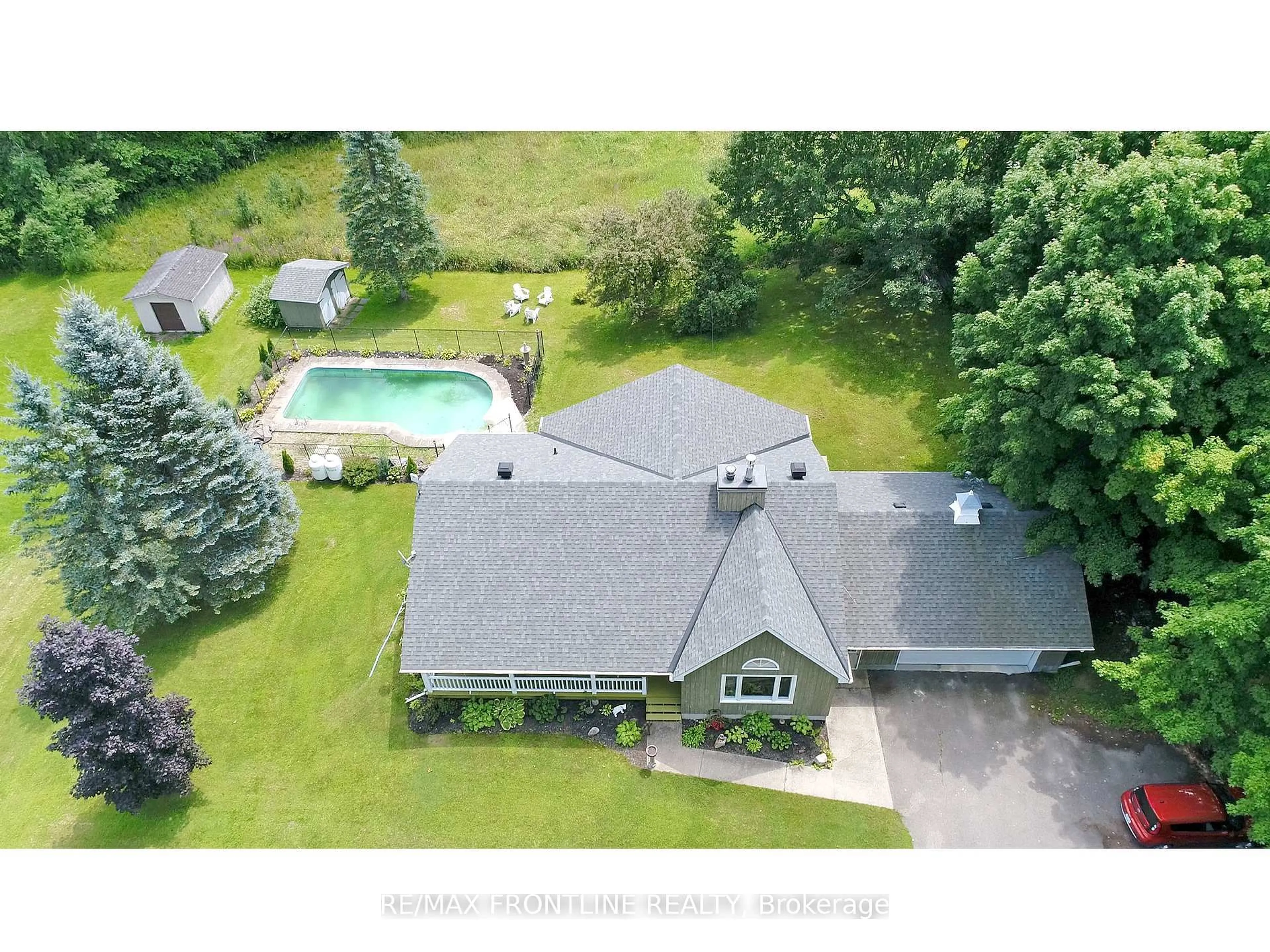 A pic from outside/outdoor area/front of a property/back of a property/a pic from drone, unknown for 539 Ferguson Tetlock Rd, Smiths Falls Ontario K7A 4S4