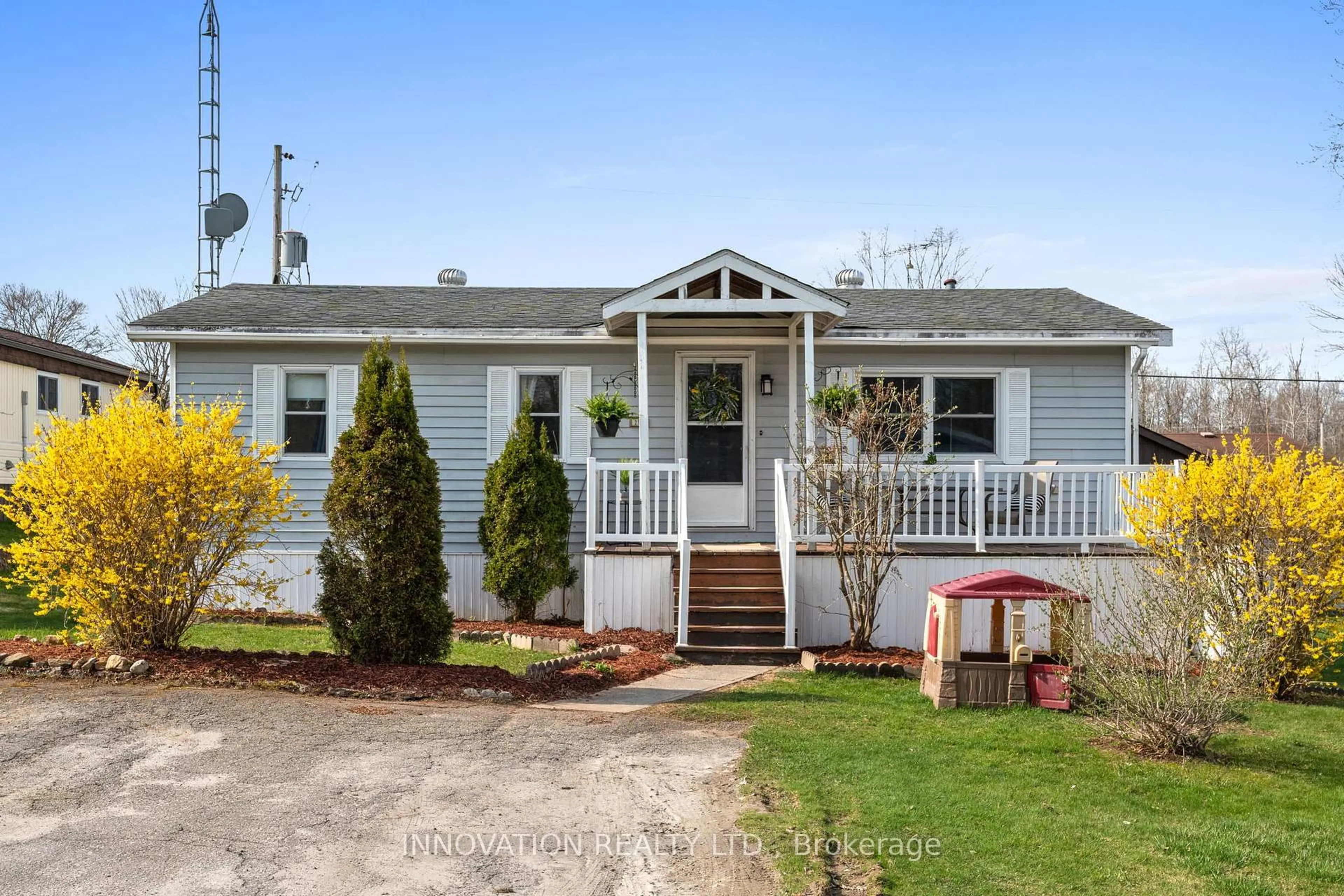 Home with vinyl exterior material, street for 215 Hillview Rd, Perth Ontario K7H 3C8