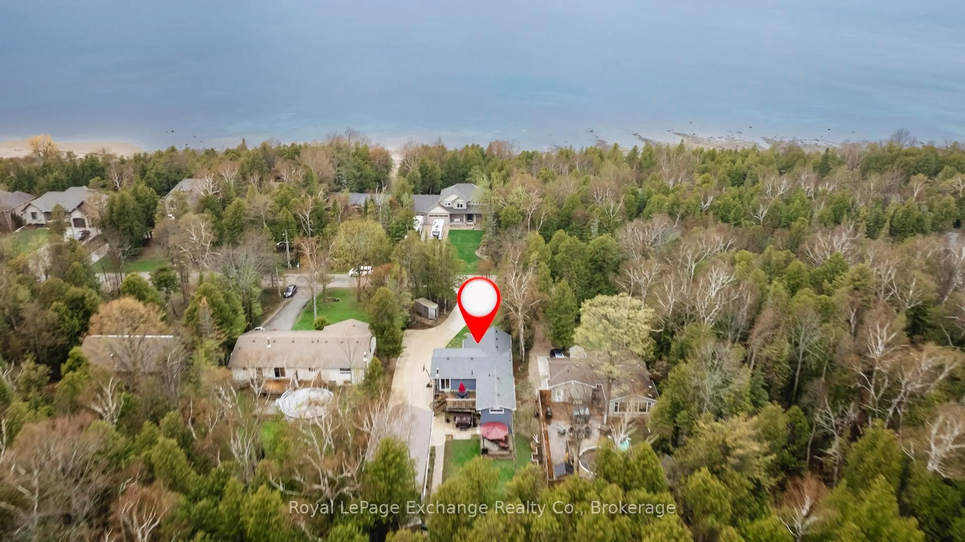 A pic from outside/outdoor area/front of a property/back of a property/a pic from drone, water/lake/river/ocean view for 13 Kuehner St, Kincardine Ontario N0G 2T0
