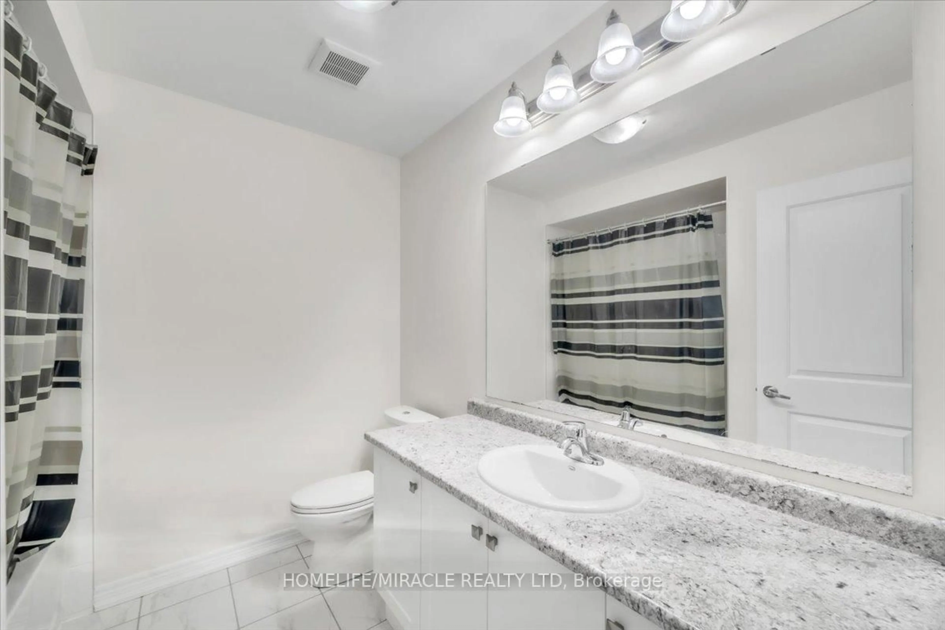 Contemporary bathroom, ceramic/tile floor for 88 GRASSBOURNE Ave, Kitchener Ontario N0B 2E0